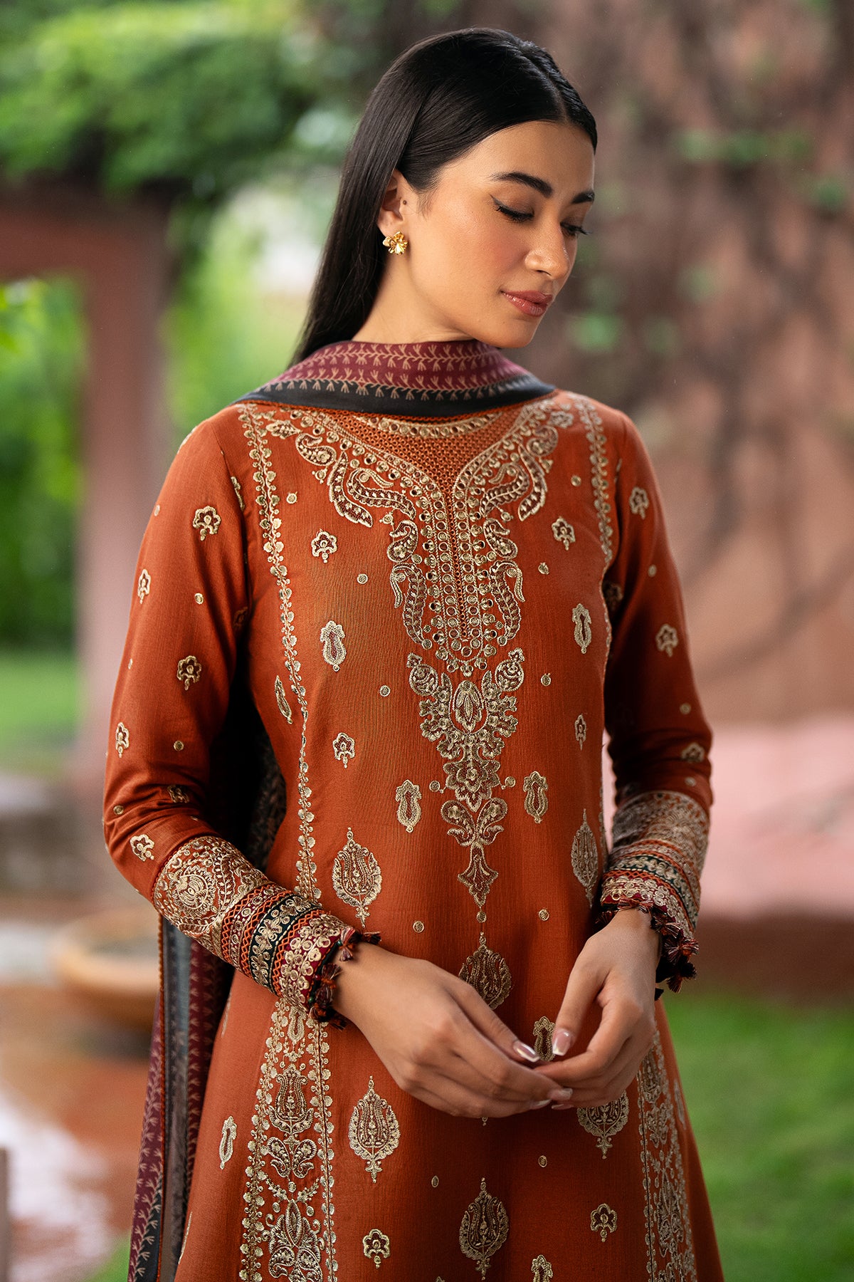 EMBROIDERED KHADDAR UW-0066