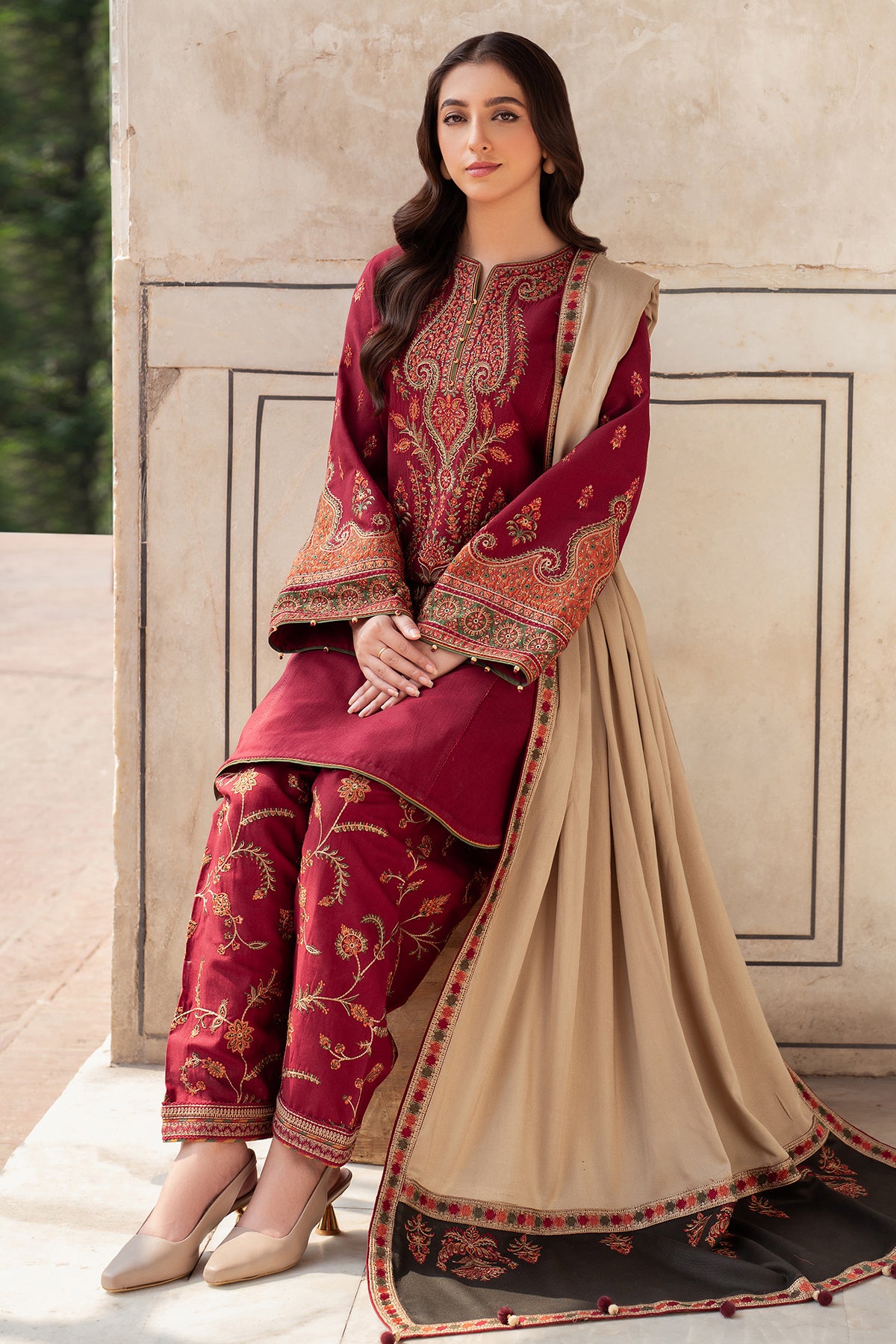 EMBROIDERED SLUB KHADDAR DW'24 D3