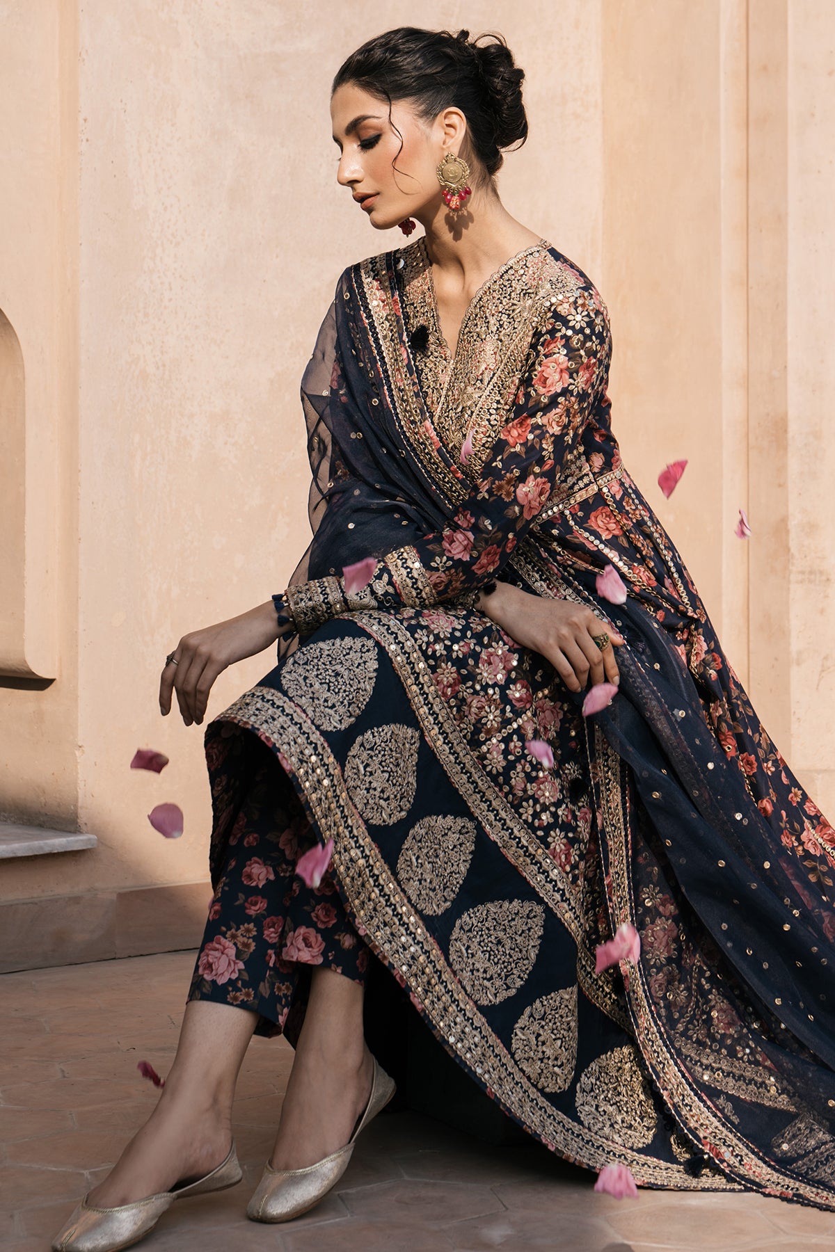 Embroidered Luxury Lawn SL24-D1