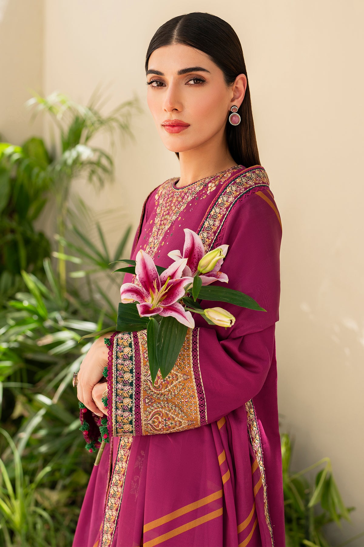 EMBROIDERED LAWN IL-SS24-D10