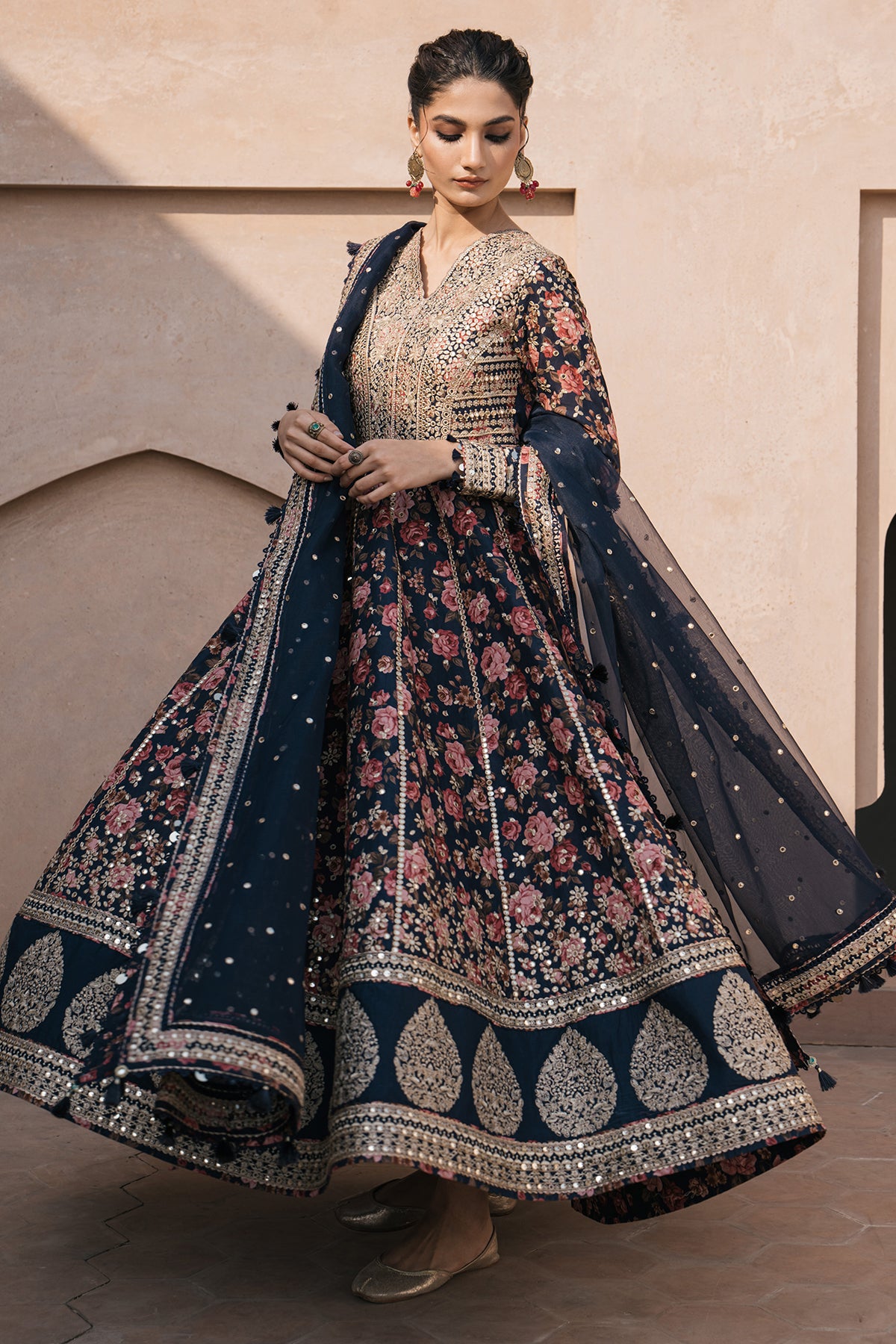 Embroidered Luxury Lawn SL24-D1