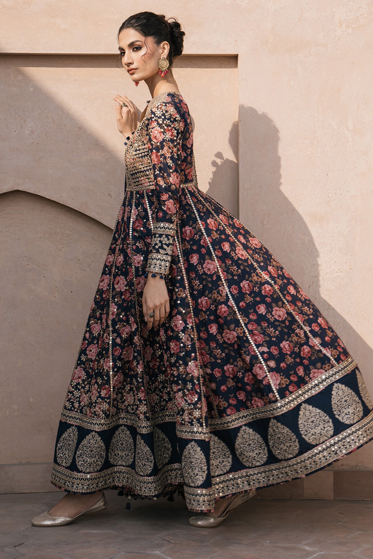 Embroidered Luxury Lawn SL24-D1