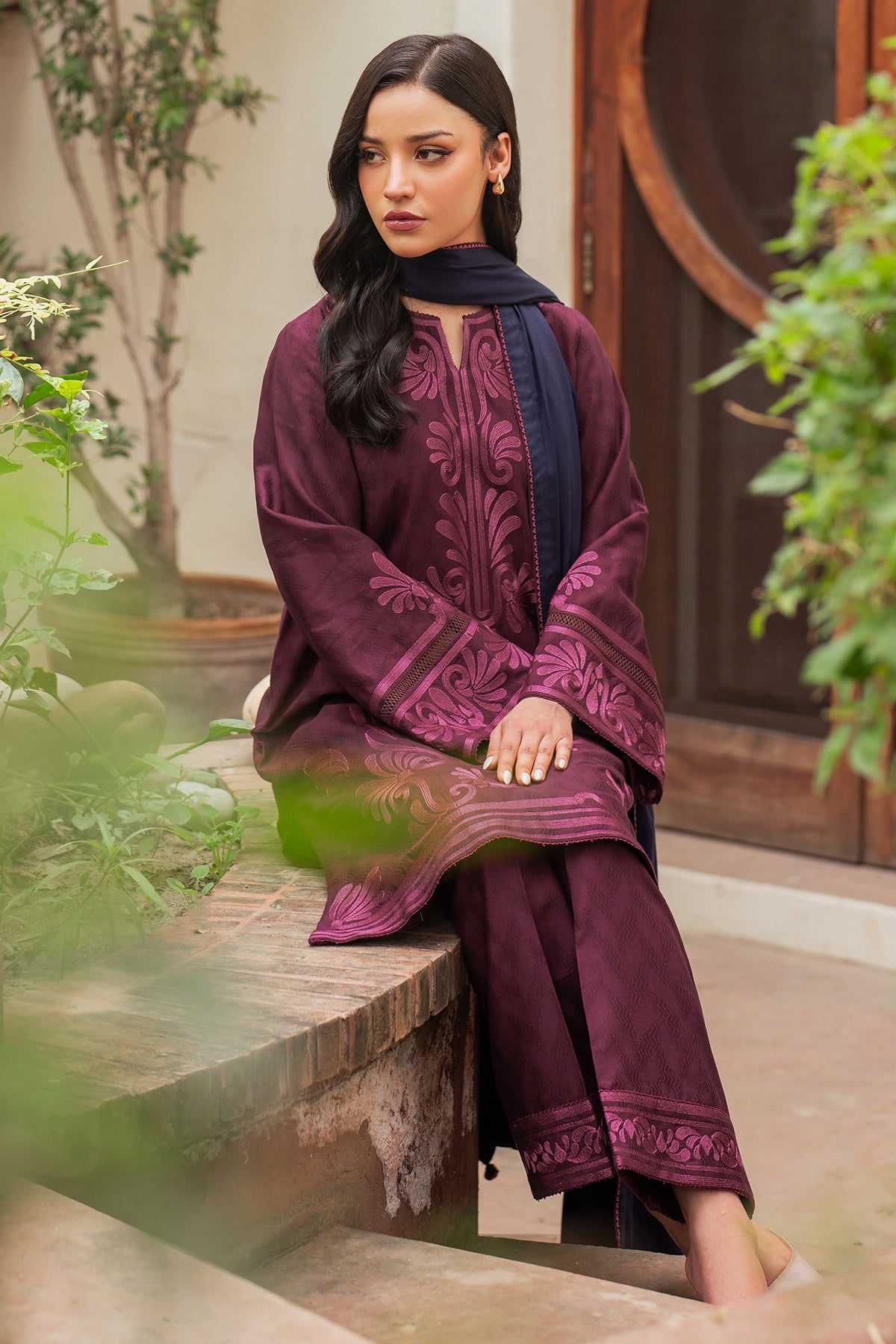 EMBROIDERED JACQUARD KHADDAR UW-0115