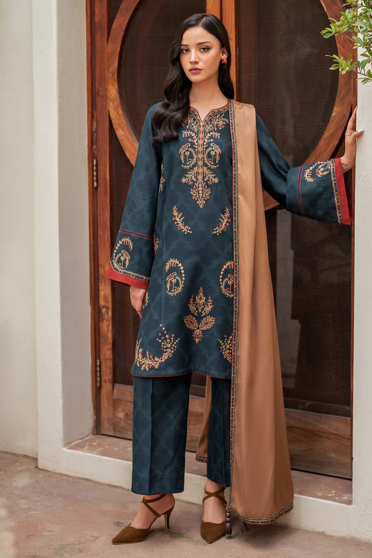 EMBROIDERED JACQUARD KHADDAR UW-0116