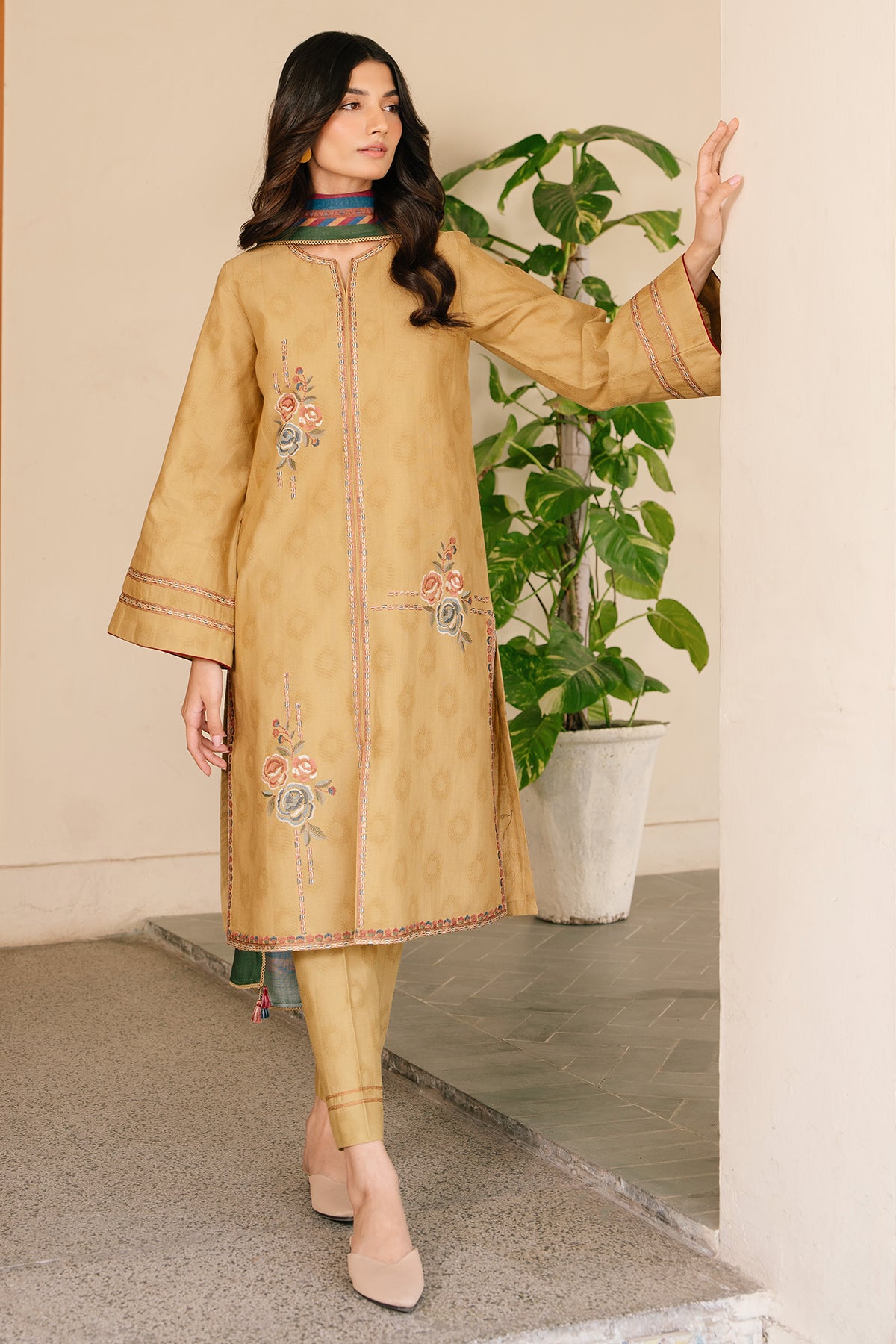 EMBROIDERED SLUB KHADDAR RTW - 1166