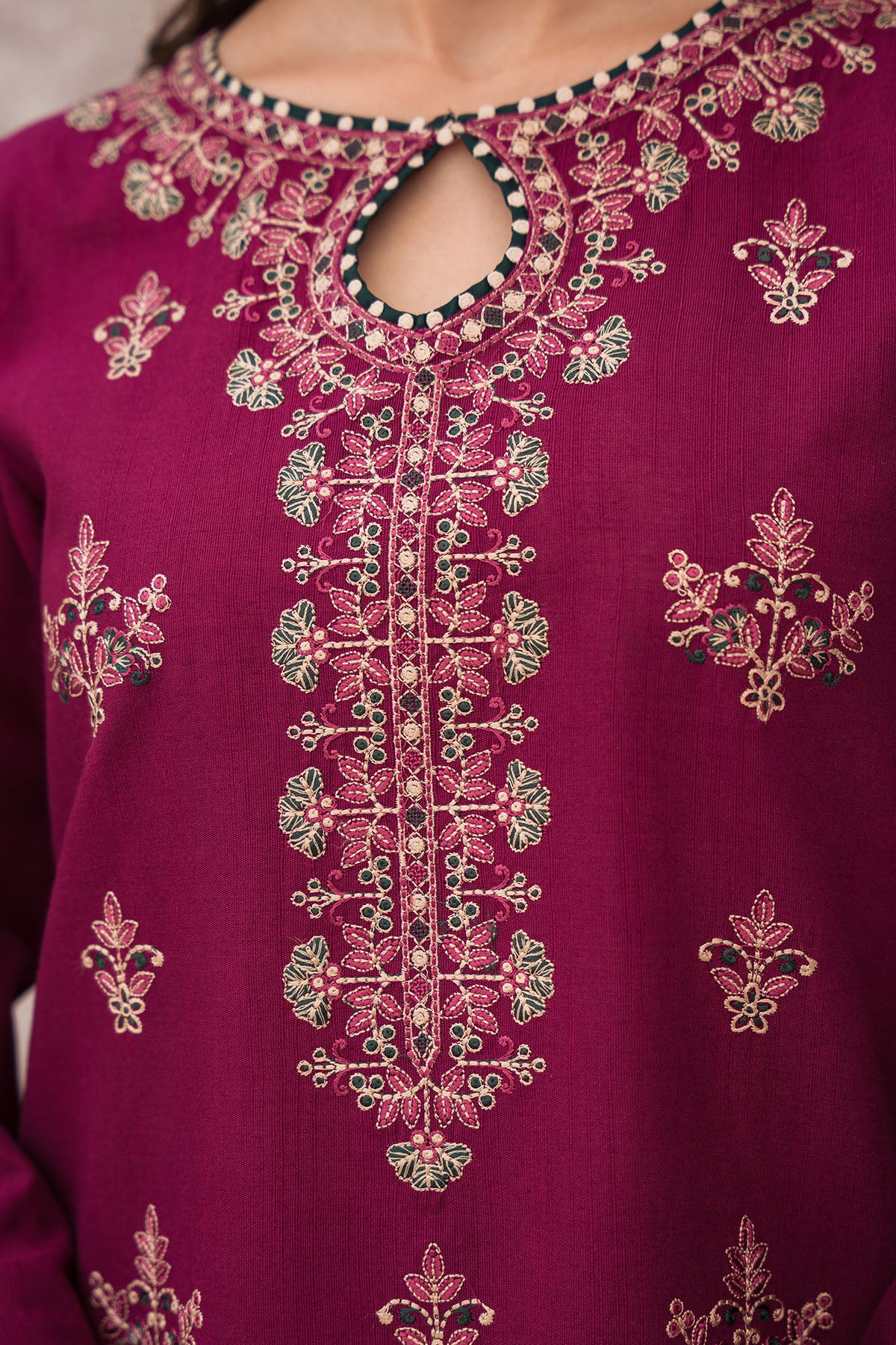 EMBROIDERED SLUB KHADDAR UW-0086