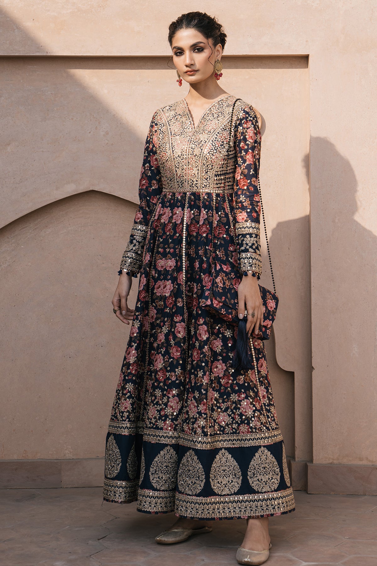 Embroidered Luxury Lawn SL24-D1