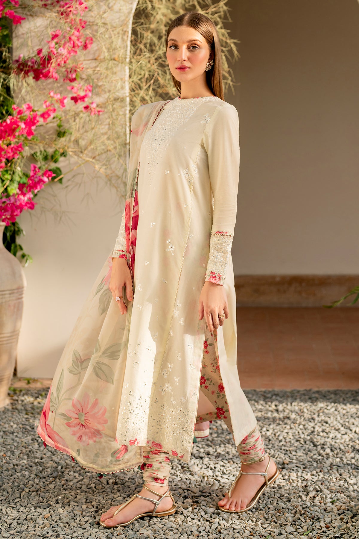 EMBROIDERED LAWN USE-9050