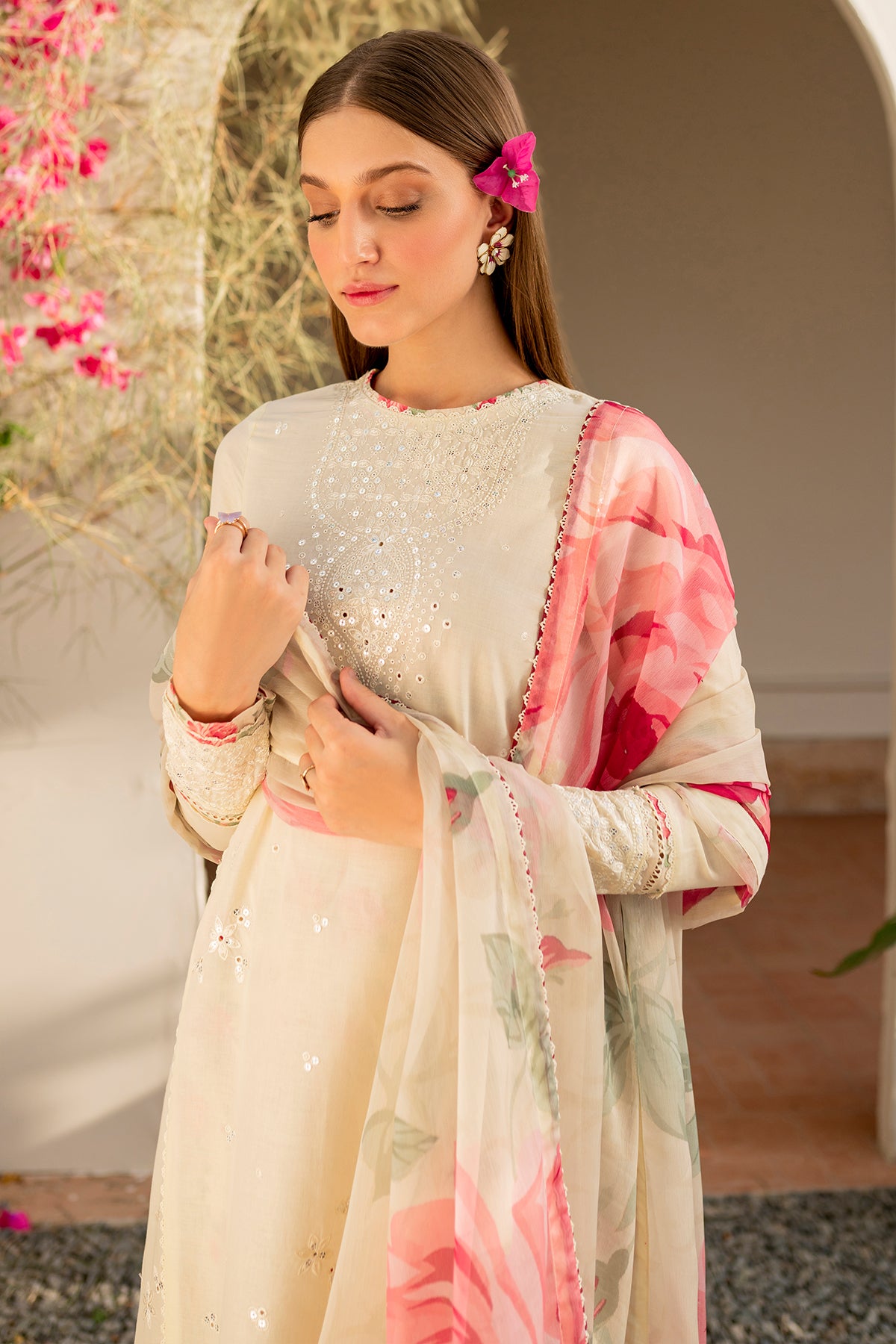 EMBROIDERED LAWN USE-9050