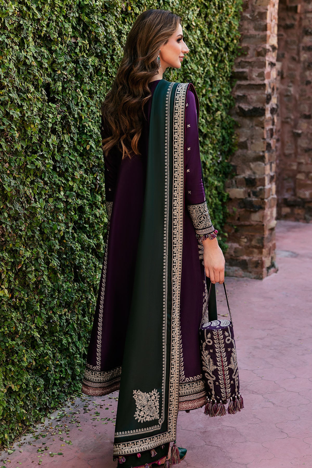 EMBROIDERED SLUB KHADDAR-DW23-D4