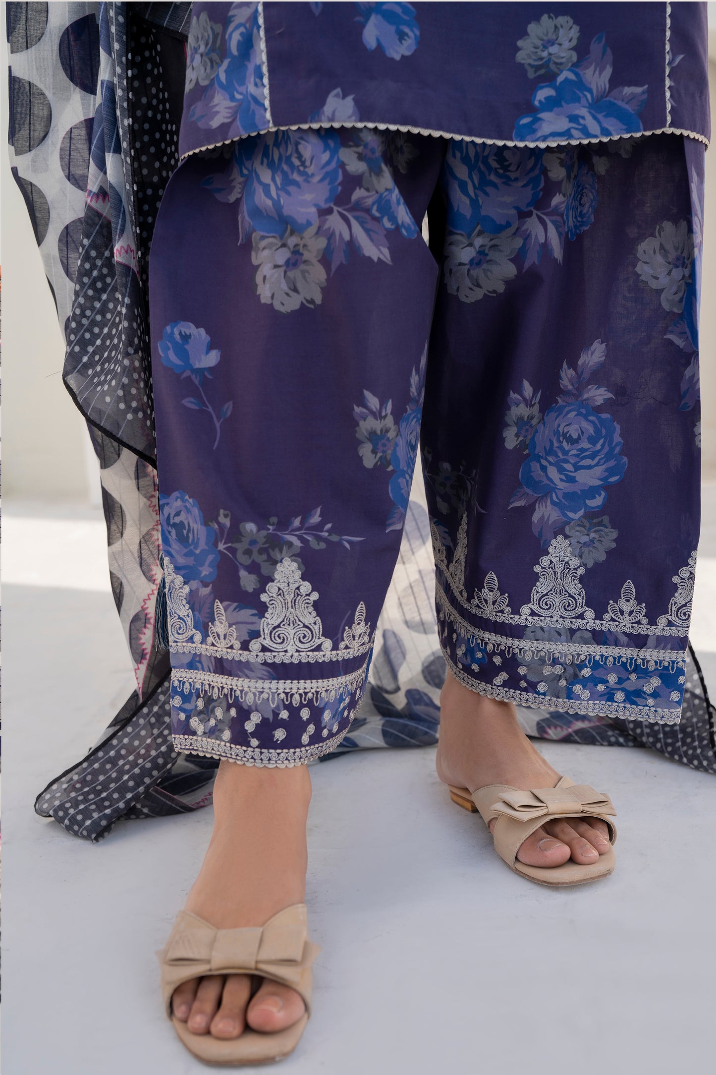 Embroidered Lawn RTW-1067