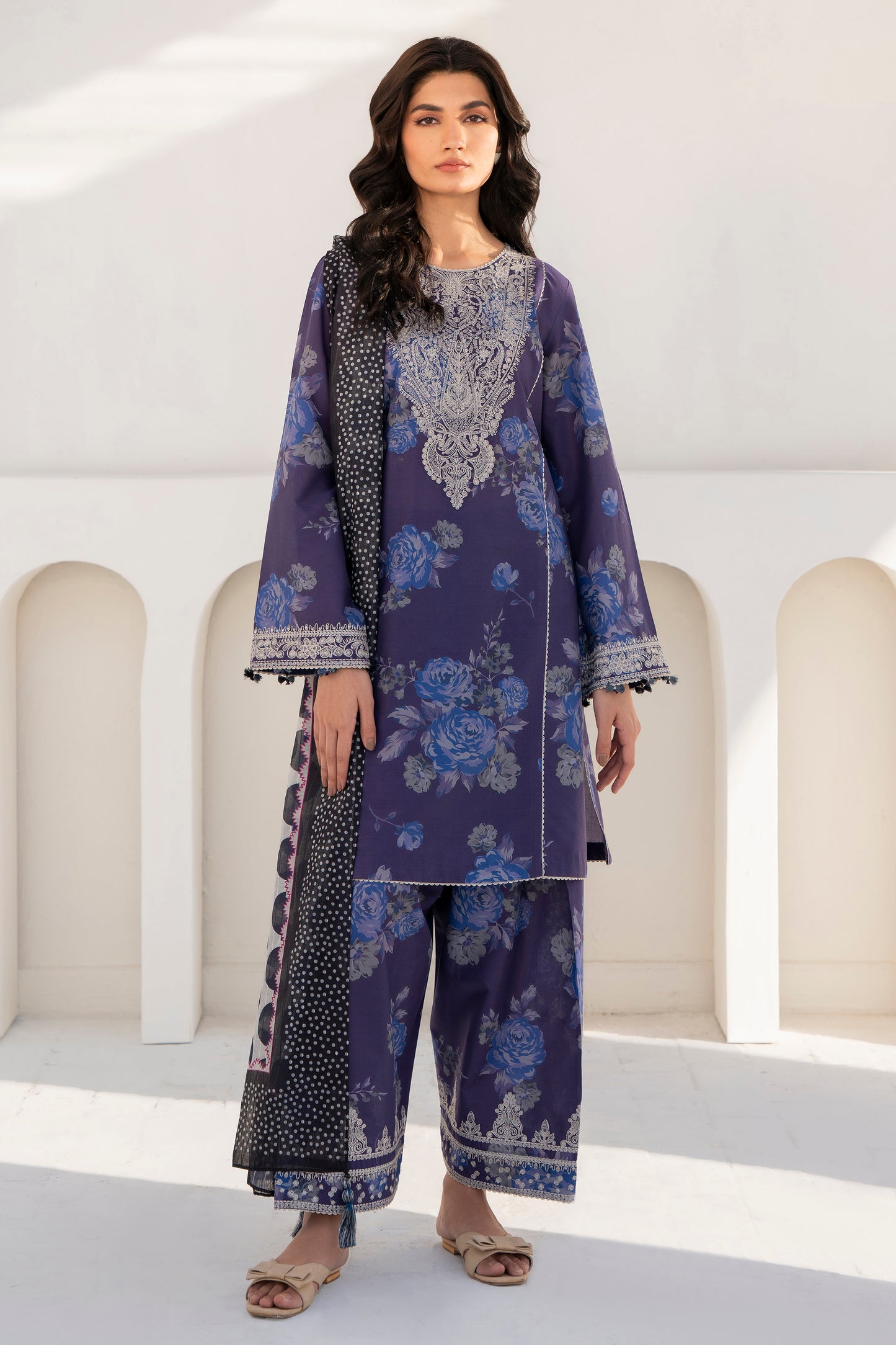 Embroidered Lawn RTW-1067