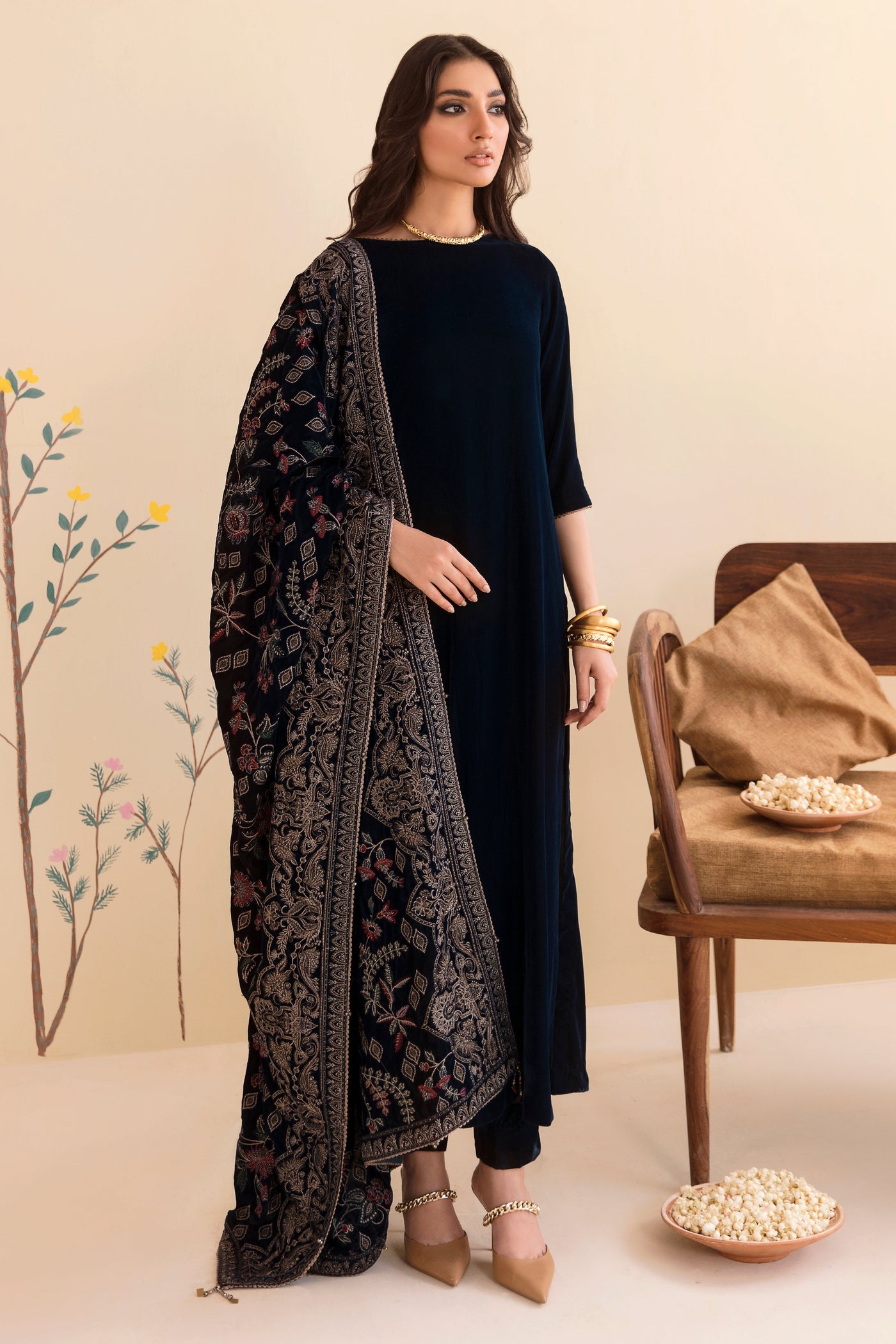 Embroidered Velvet Shawl VS-8002