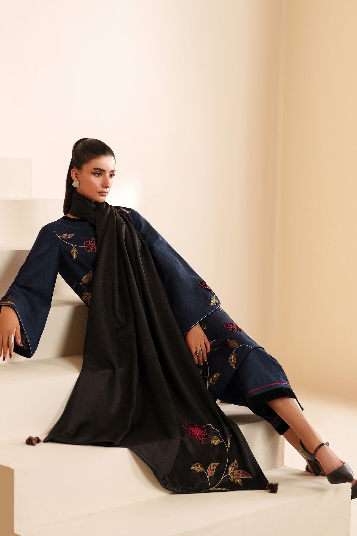 EMBROIDERED KHADDAR UW-0216