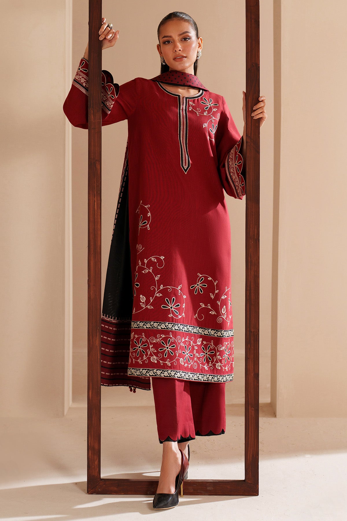EMBROIDERED KHADDAR UW-0235