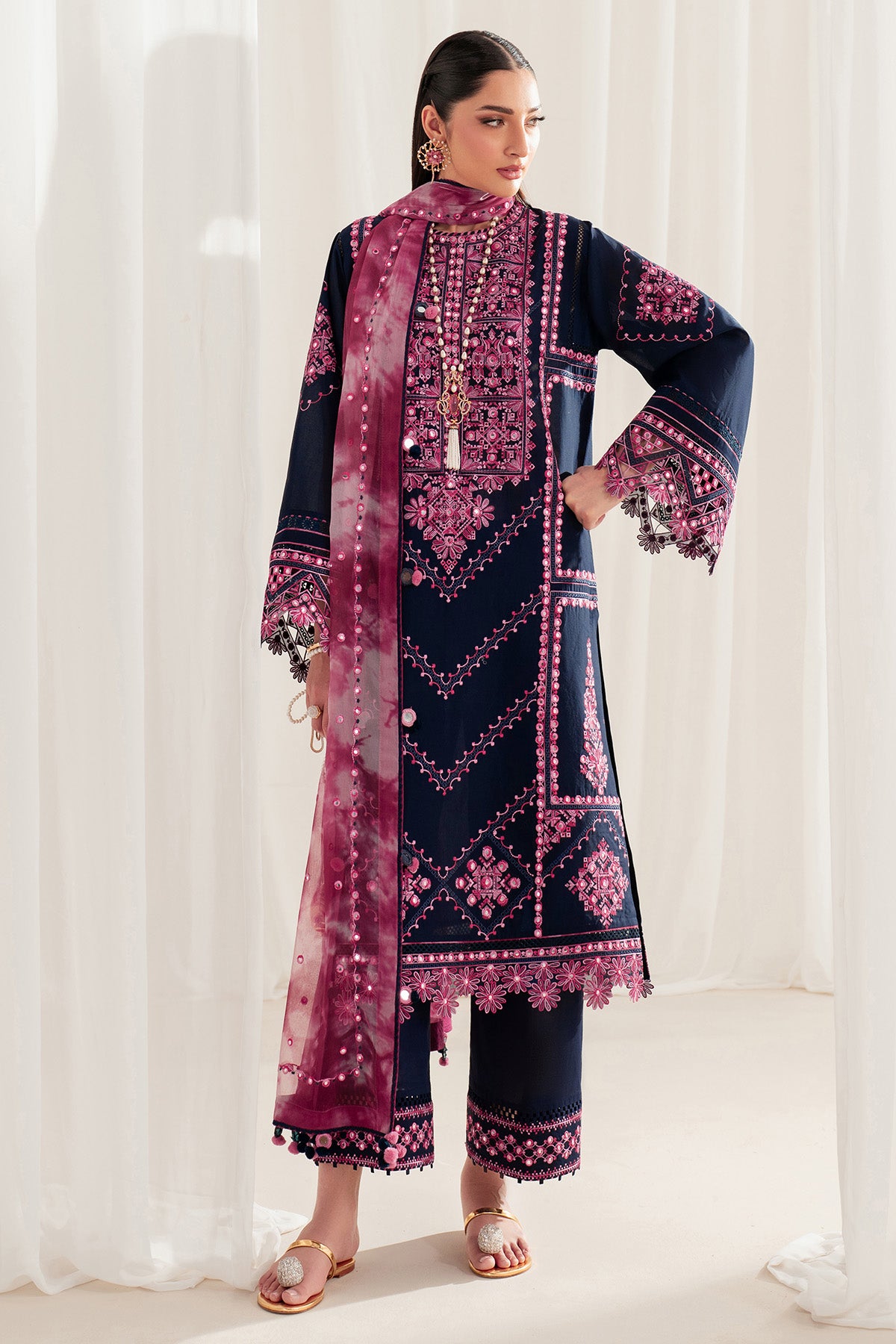 EMBROIDERED LAWN IL'25-D01