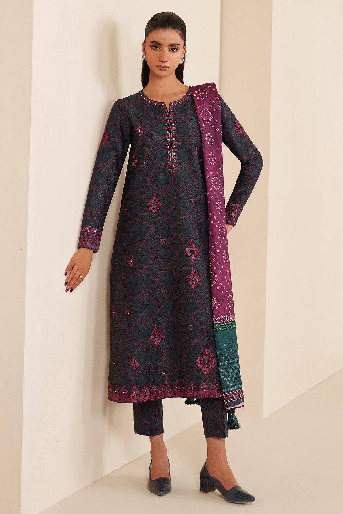 EMBROIDERED PREMIUM VISCOSE UW-0230