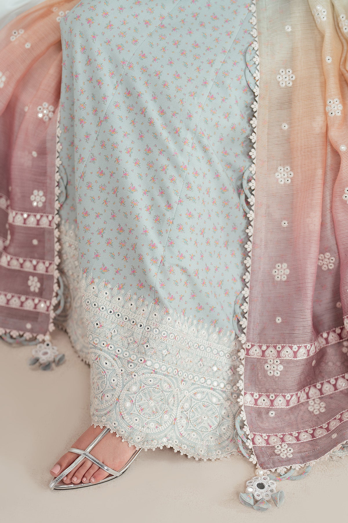 EMBROIDERED LAWN IL'25-D04