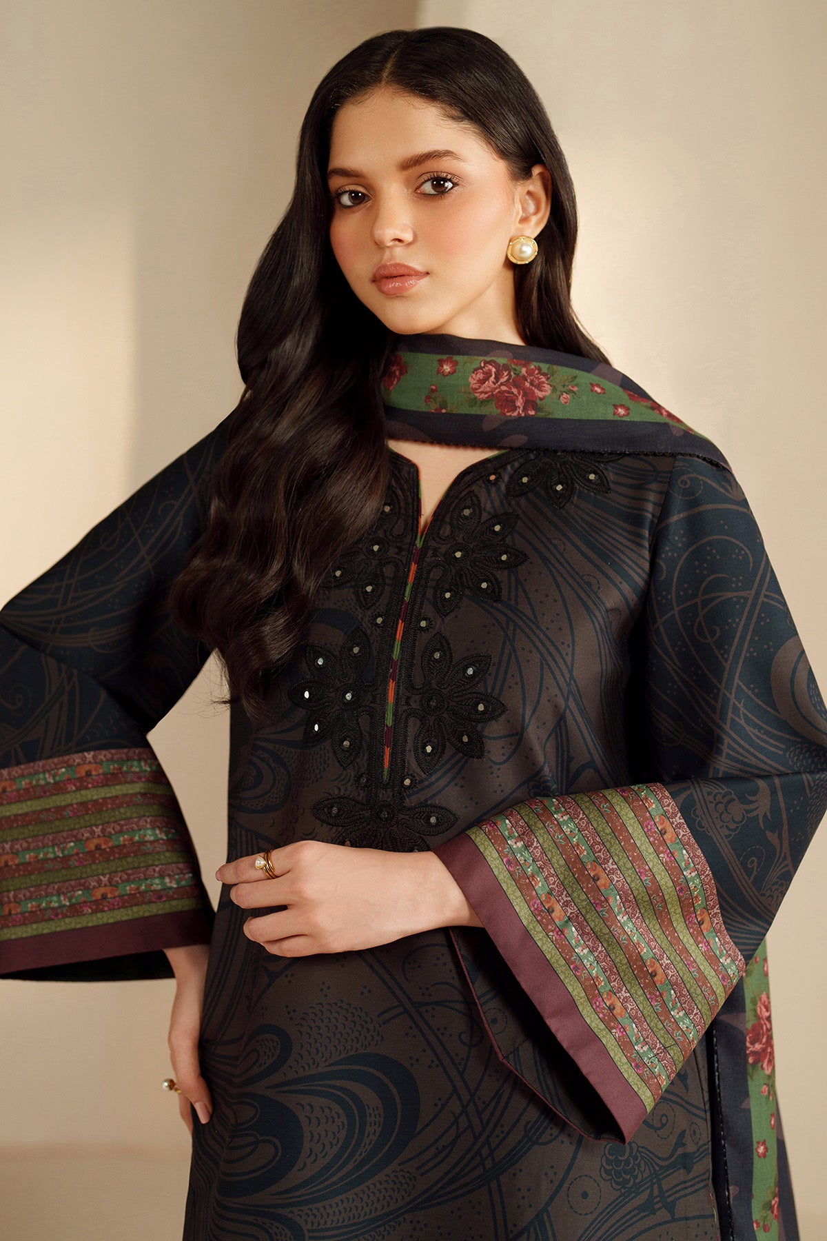 EMBROIDERED PREMIUM VISCOSE UW-0203