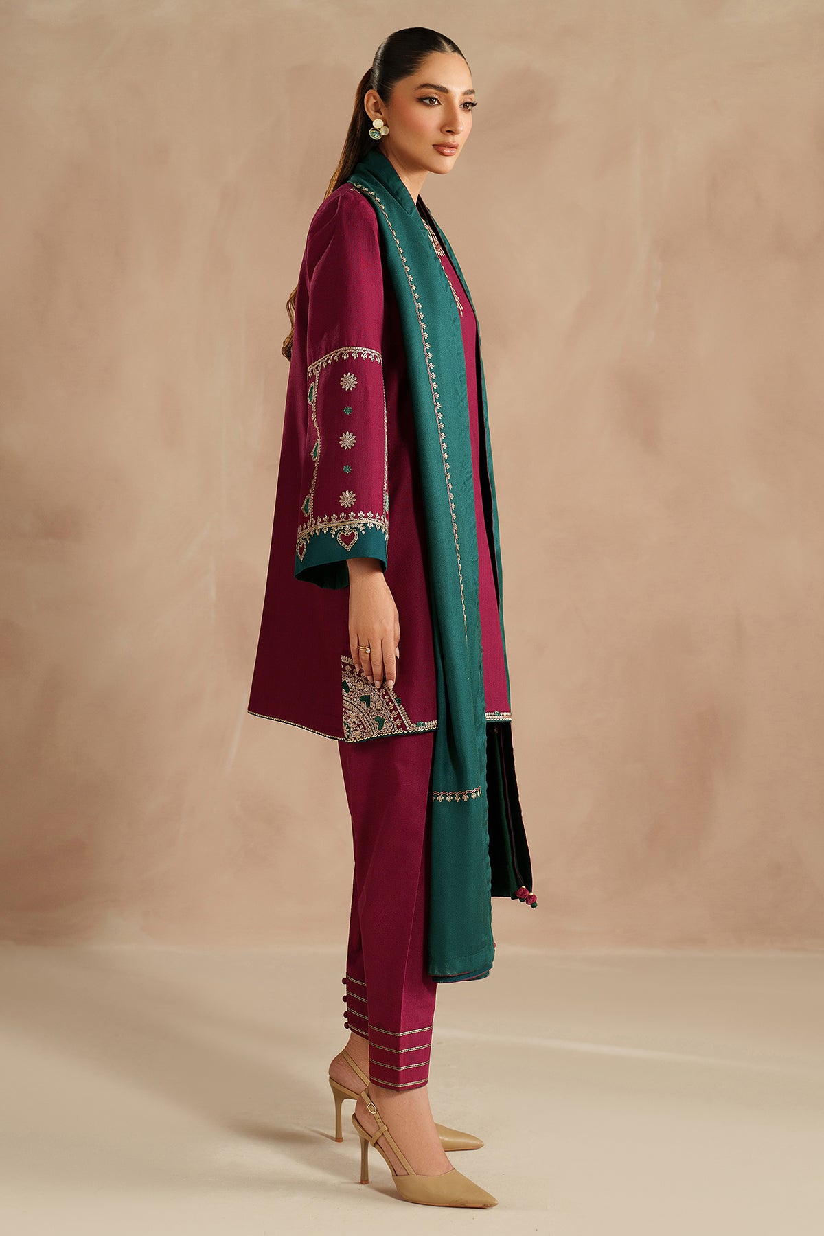 EMBROIDERED KHADDAR UW-0215