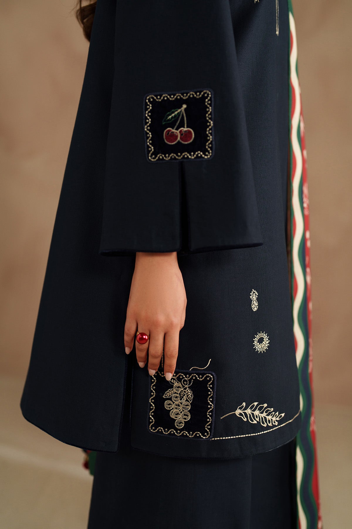 EMBROIDERED KHADDAR UW-0195
