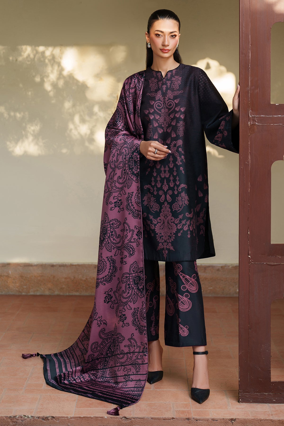 EMBROIDERED PREMIUM VISCOSE UW-0182