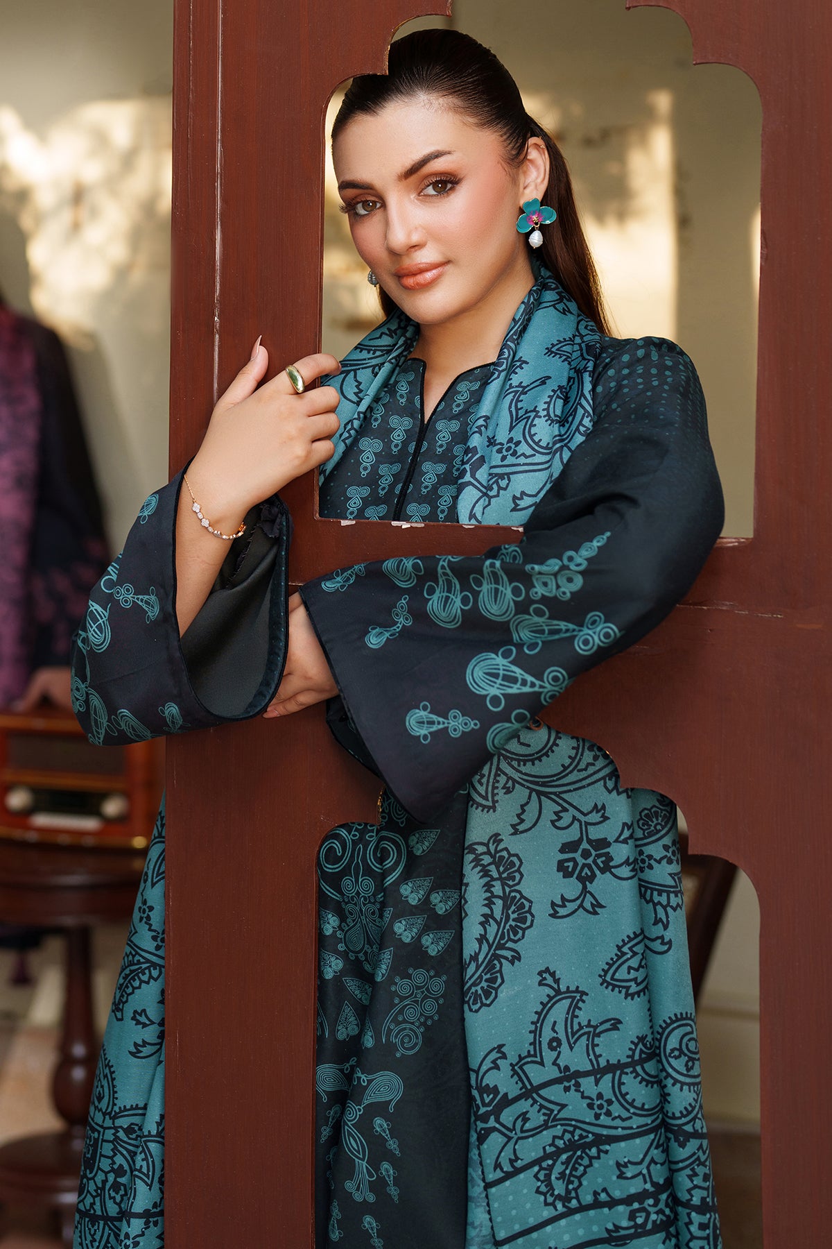 EMBROIDERED PREMIUM VISCOSE UW-0181
