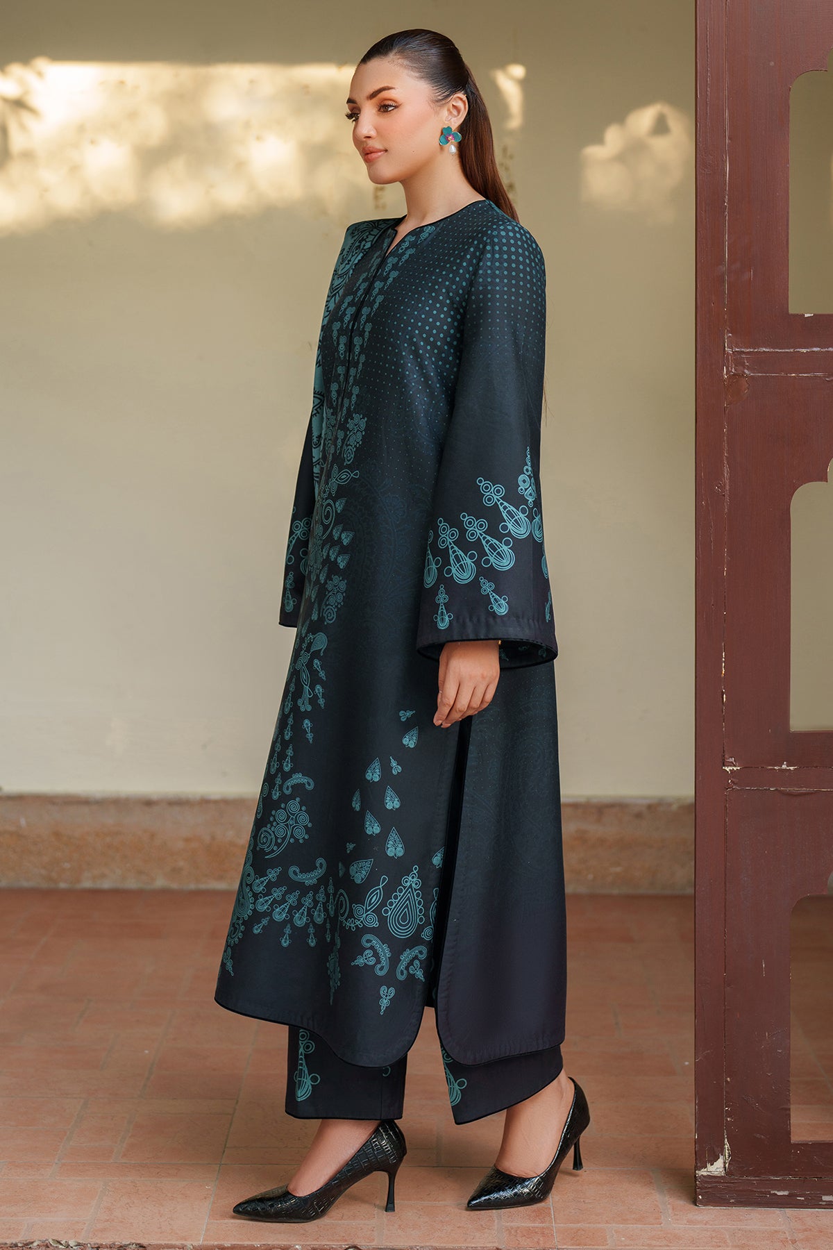 EMBROIDERED PREMIUM VISCOSE UW-0181