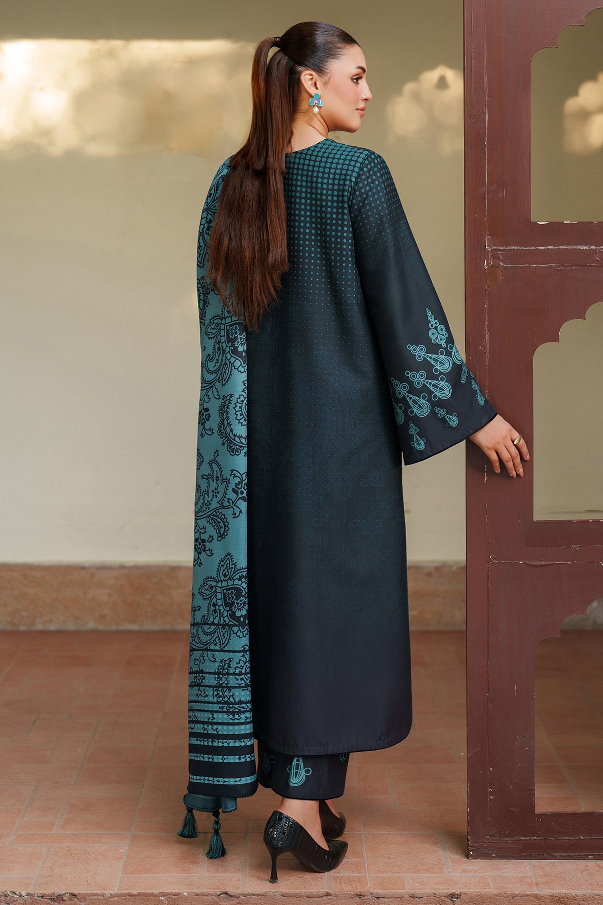 EMBROIDERED PREMIUM VISCOSE UW-0181