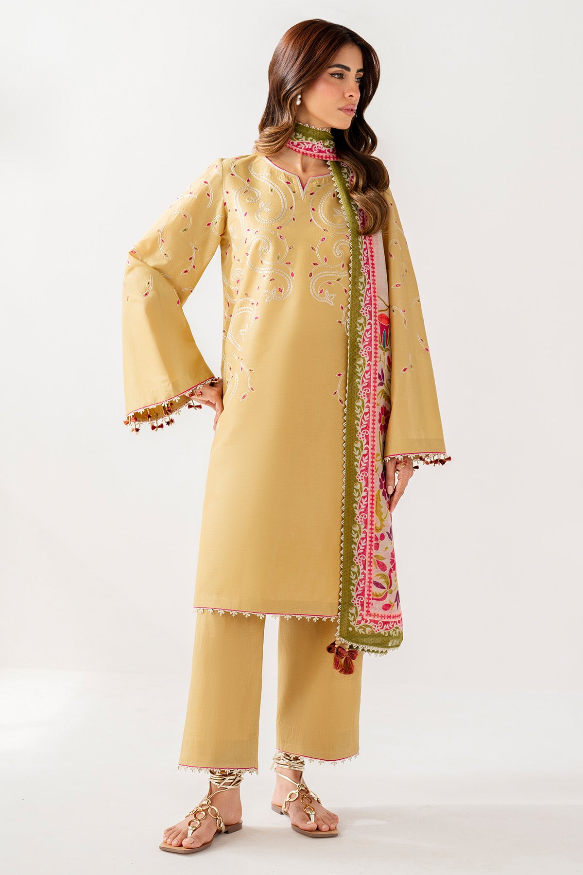 EMBROIDERED LAWN USE-9282