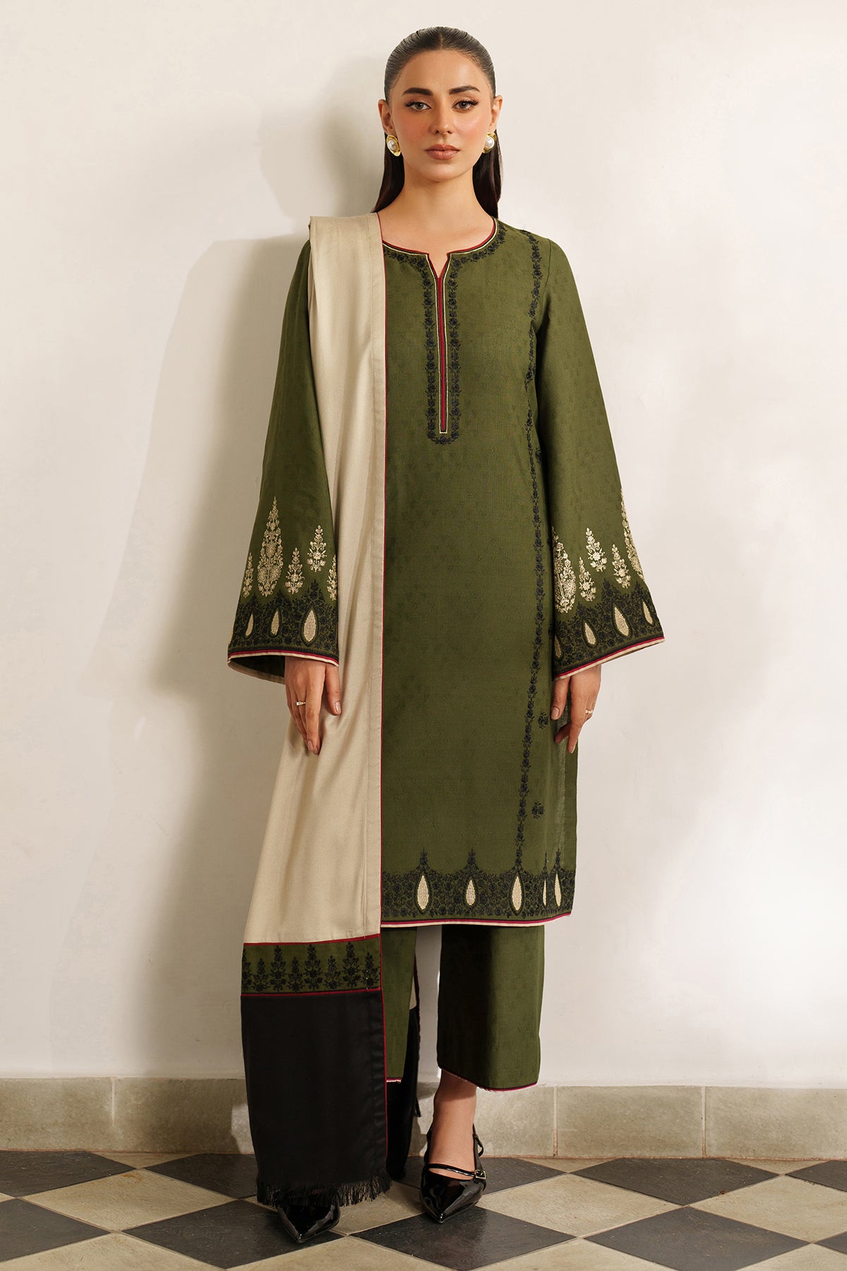 EMBROIDERED JACQUARD KHADDAR RTW-1251