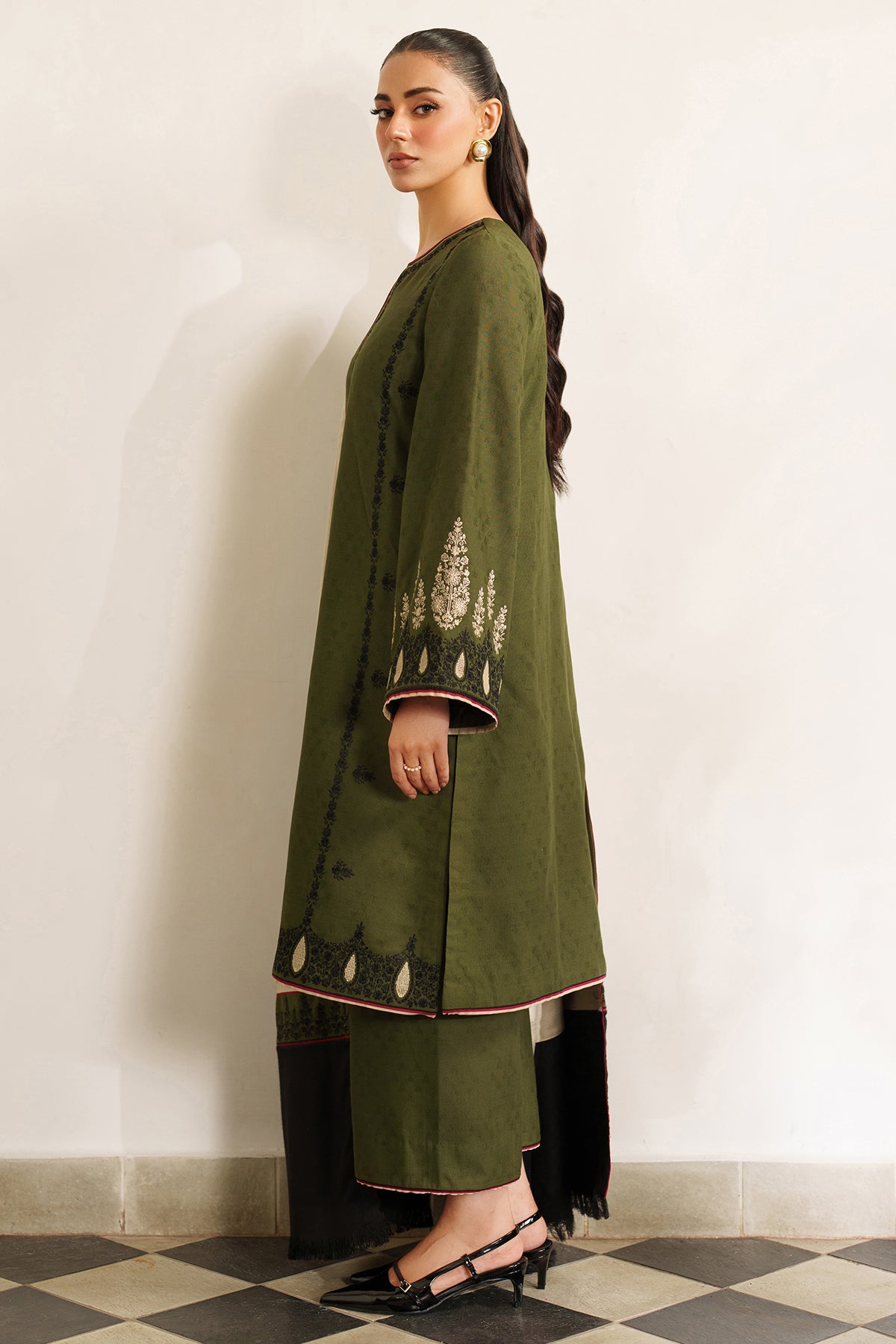 EMBROIDERED JACQUARD KHADDAR RTW-1251