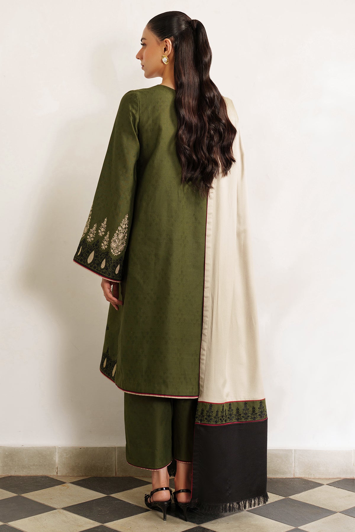 EMBROIDERED JACQUARD KHADDAR RTW-1251