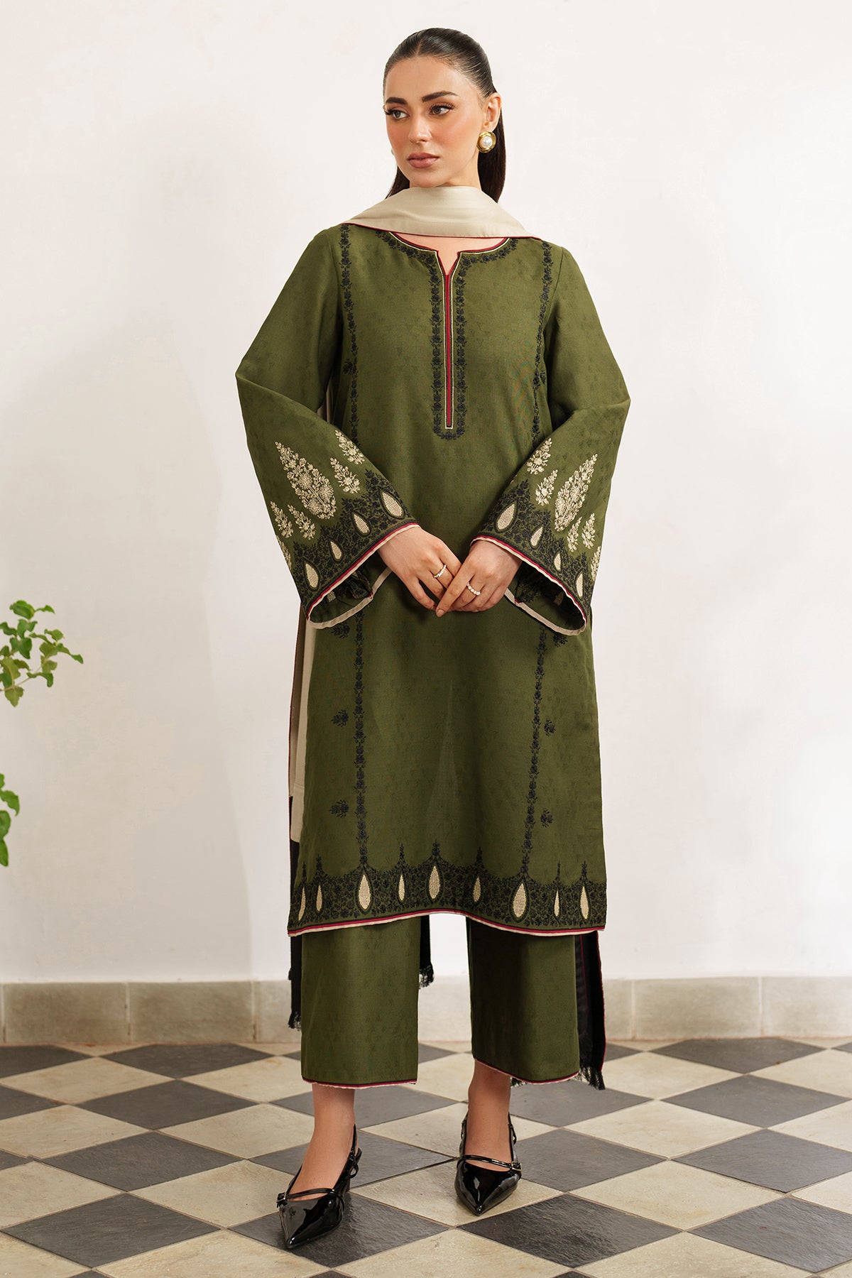 EMBROIDERED JACQUARD KHADDAR RTW-1251
