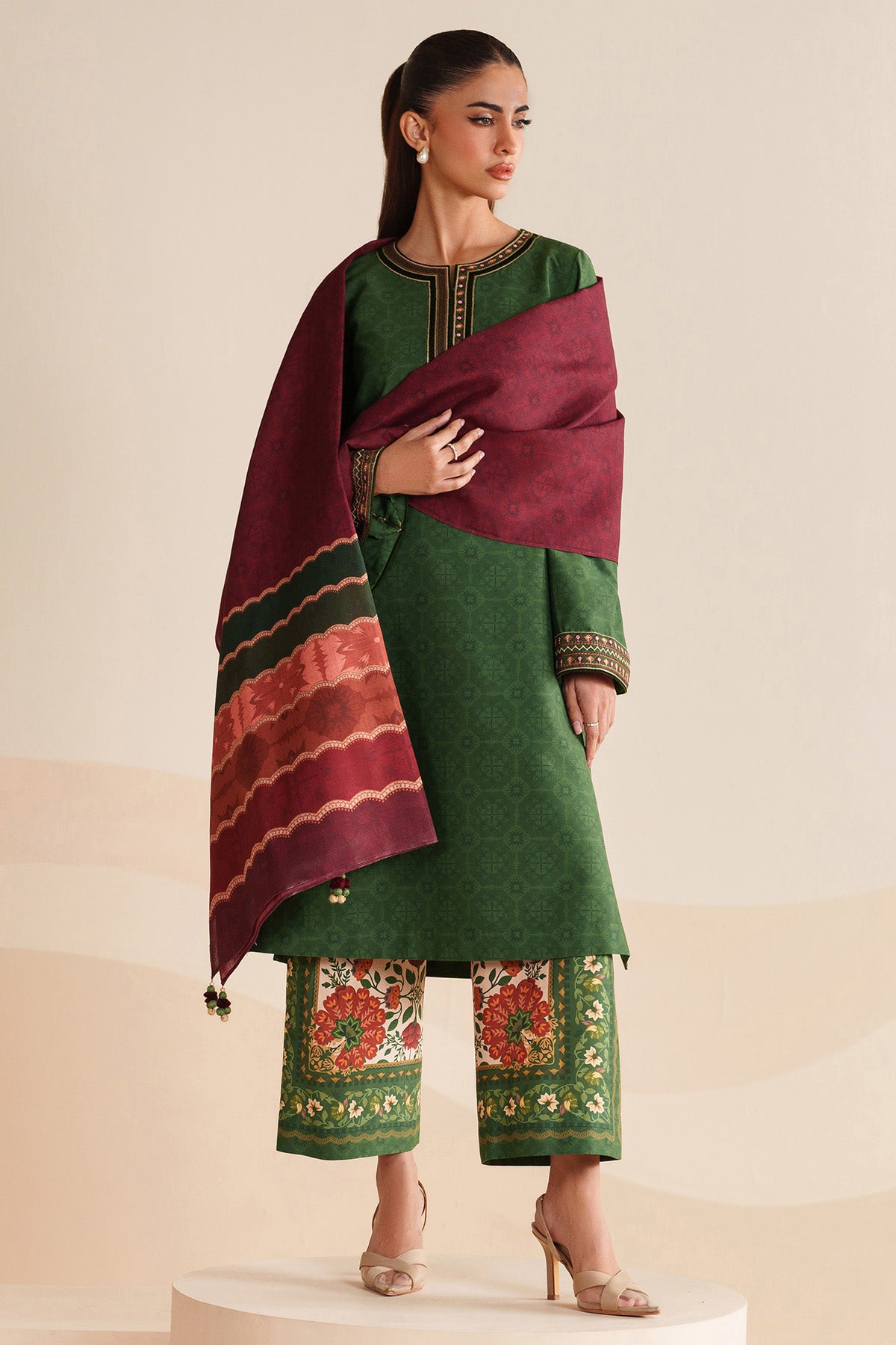 EMBROIDERED PREMIUM VISCOSE UW-0237