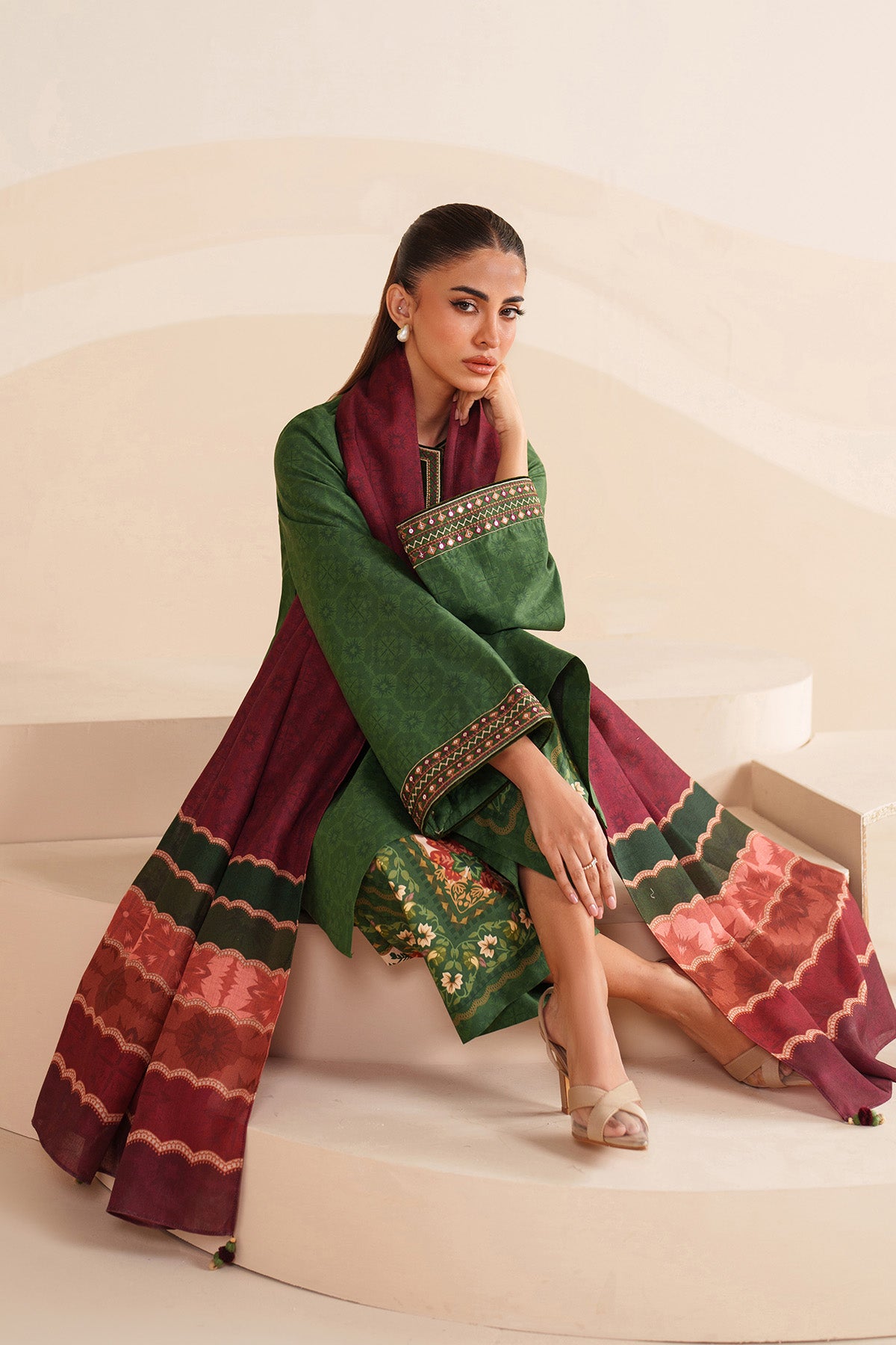 EMBROIDERED PREMIUM VISCOSE UW-0237