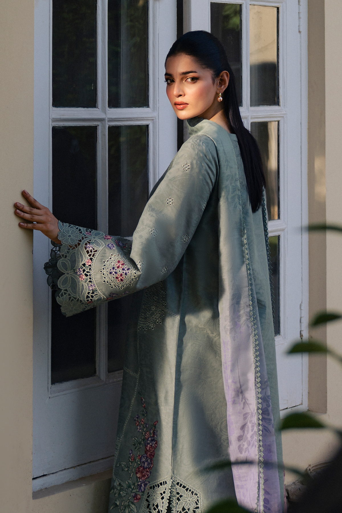 EMBROIDERED LAWN USE-9366