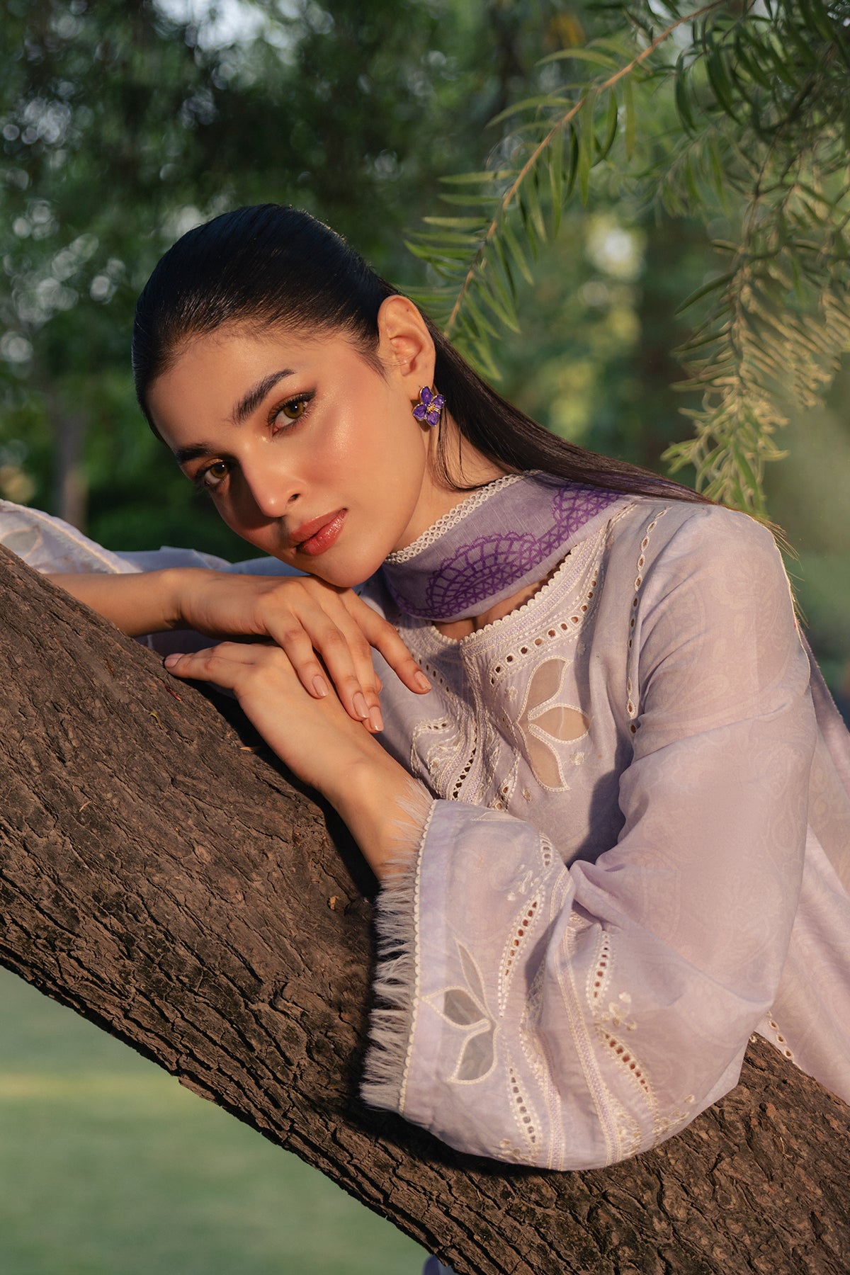 EMBROIDERED LAWN USE-9362