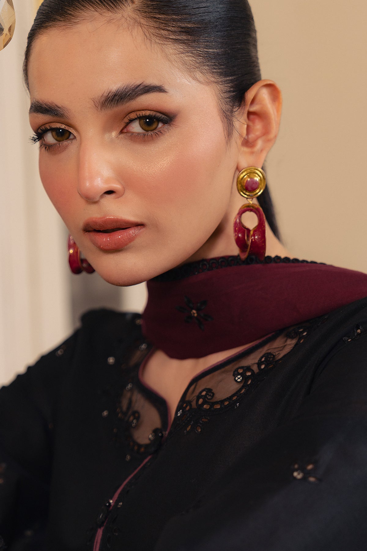 EMBROIDERED LAWN USE-9342