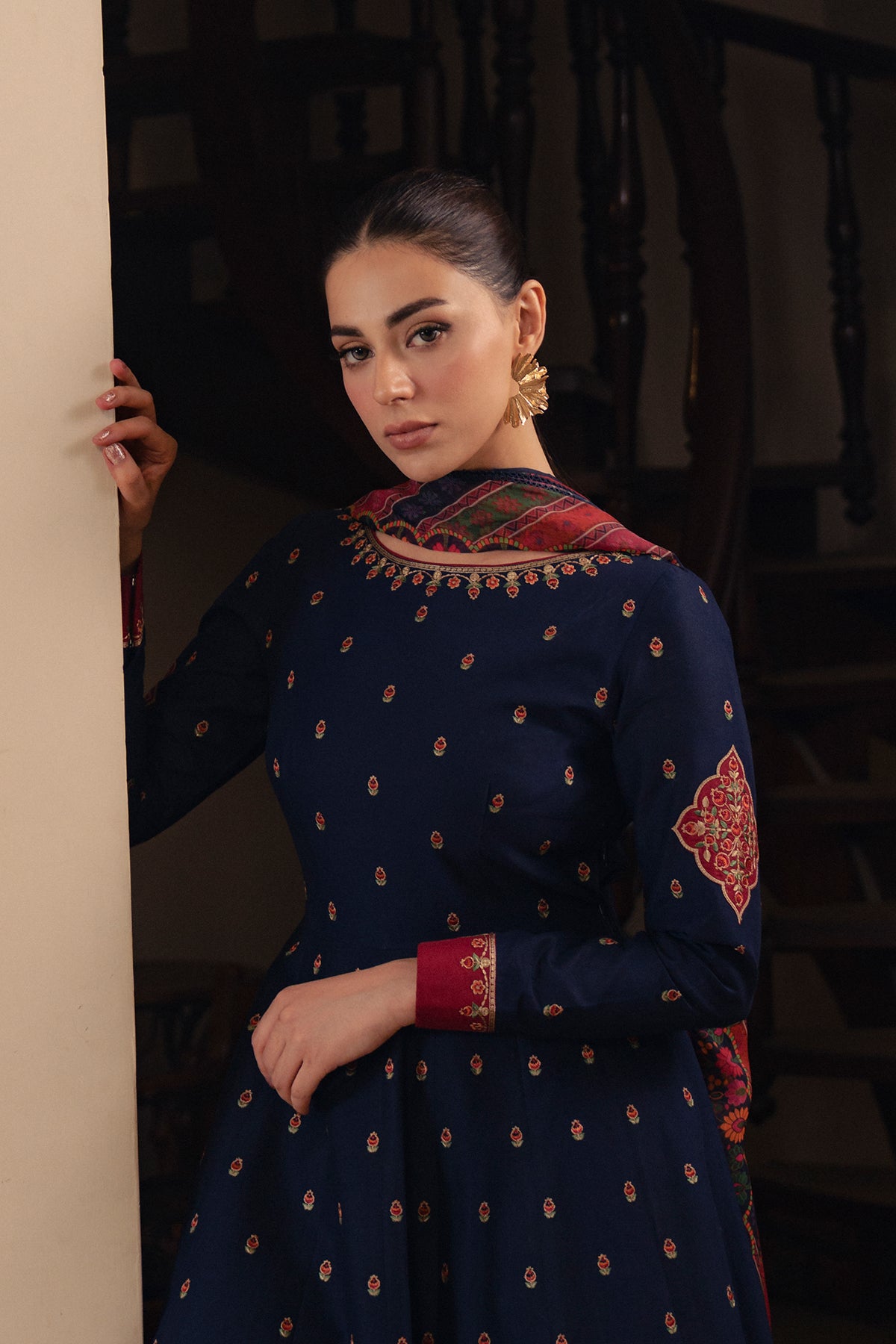 EMBROIDERED LAWN USE-9384