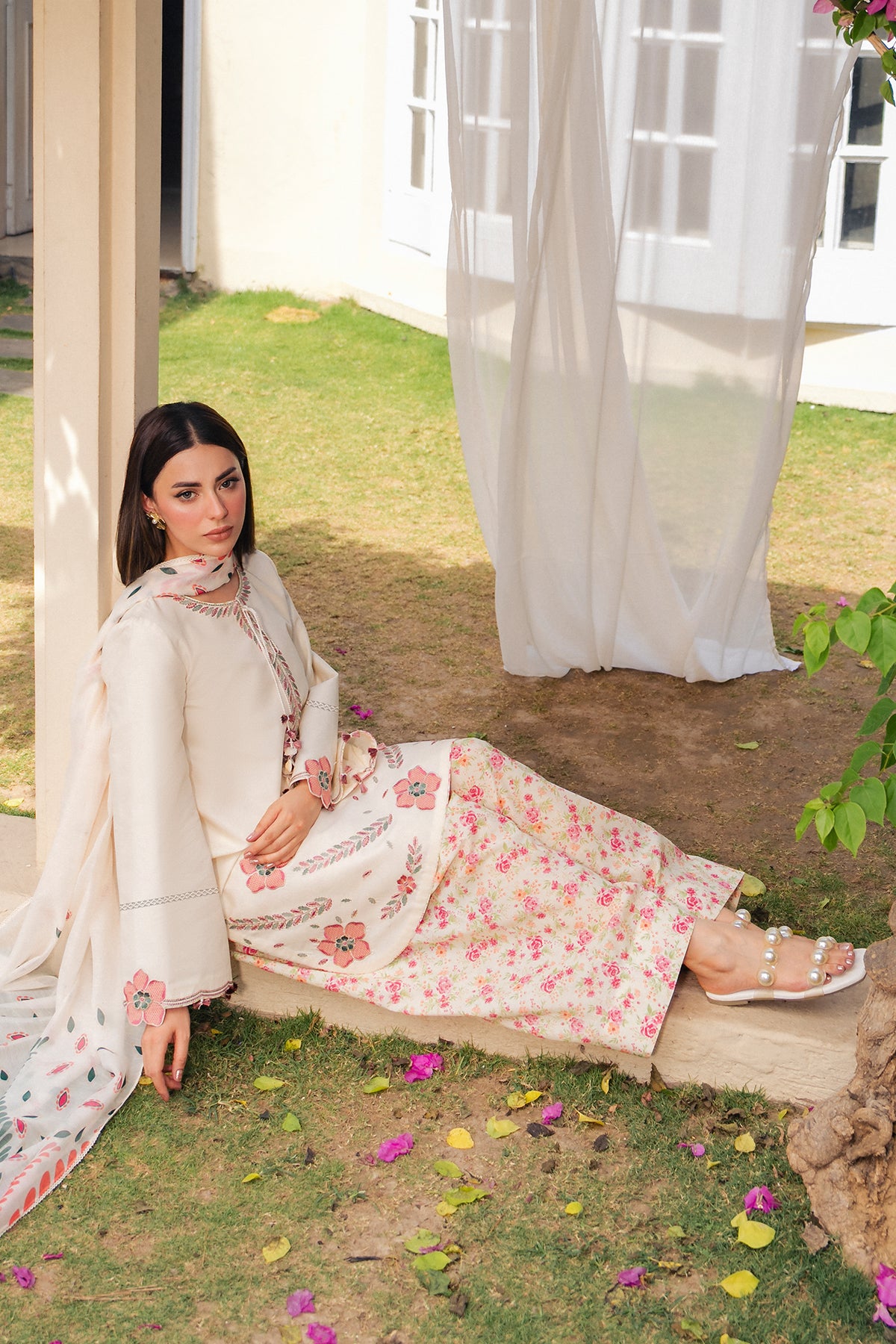 EMBROIDERED LAWN RTW-1322