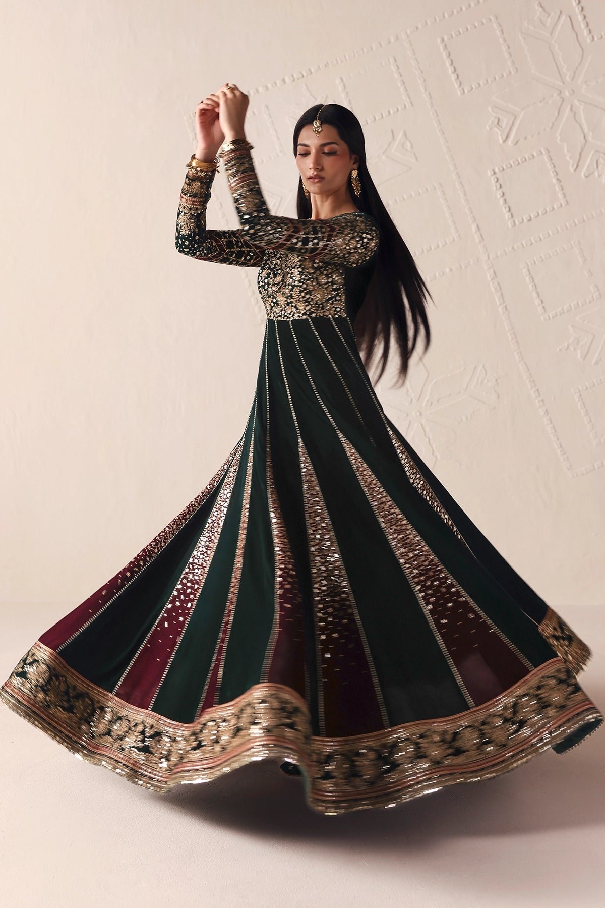 Embroidered Velvet Formal VF-2047