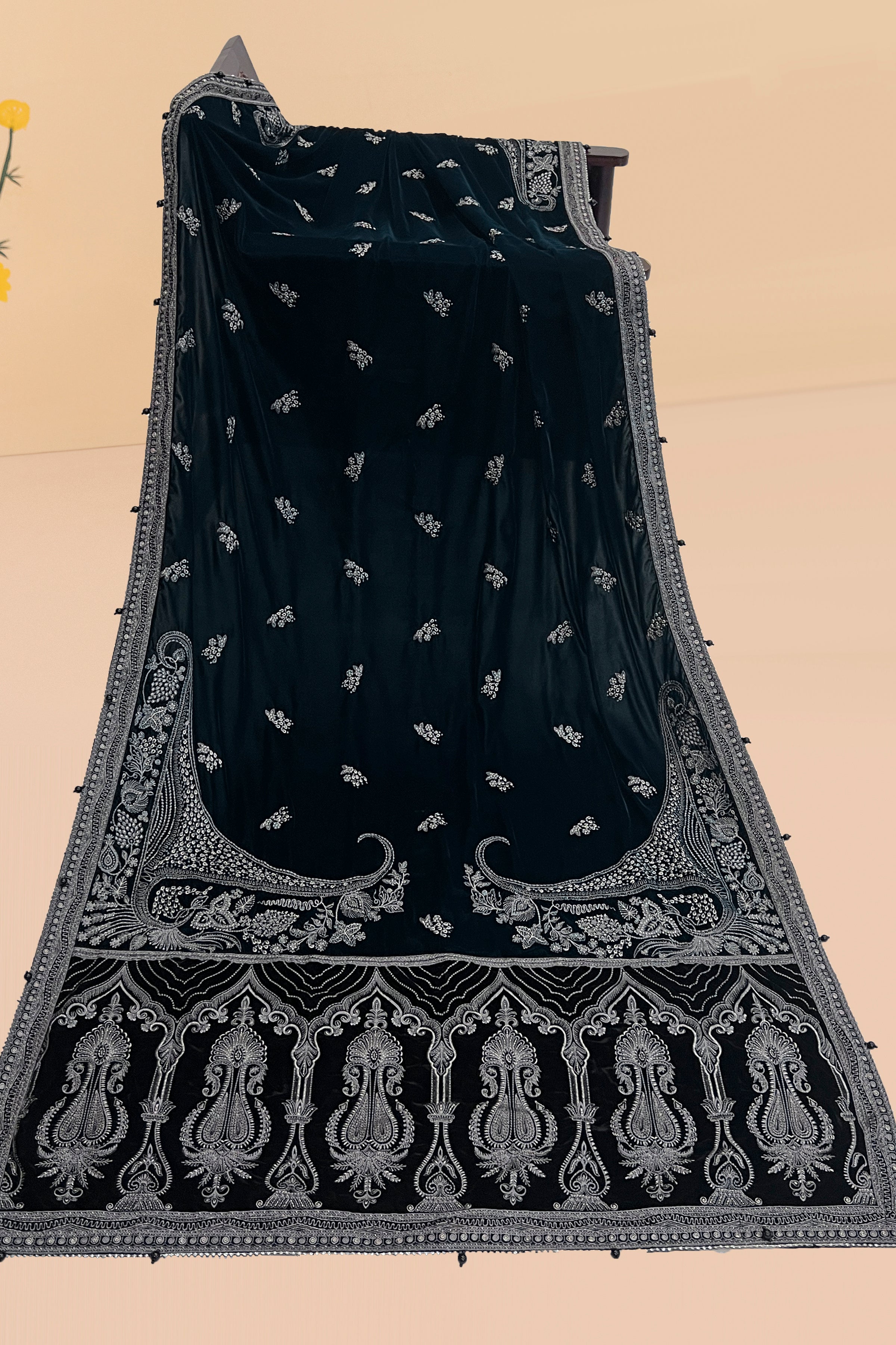 Embroidered Velvet Shawl VS-8005