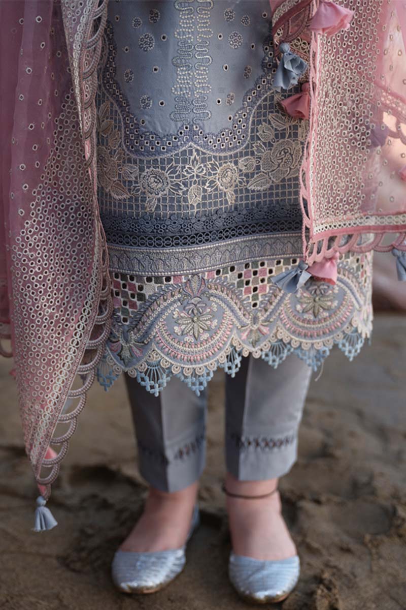 EMBROIDERED LUXURY LAWN SL23-D3