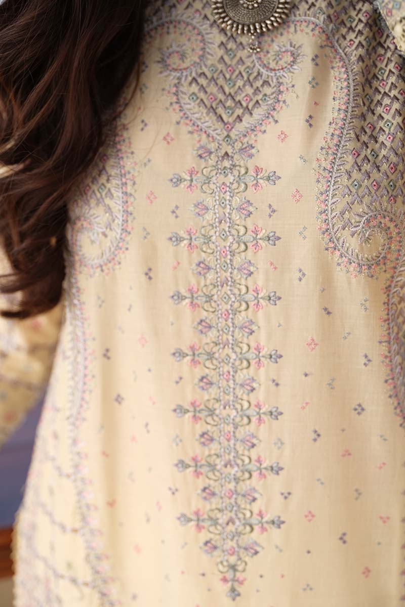 EMBROIDERED LUXURY LAWN SL23-D2