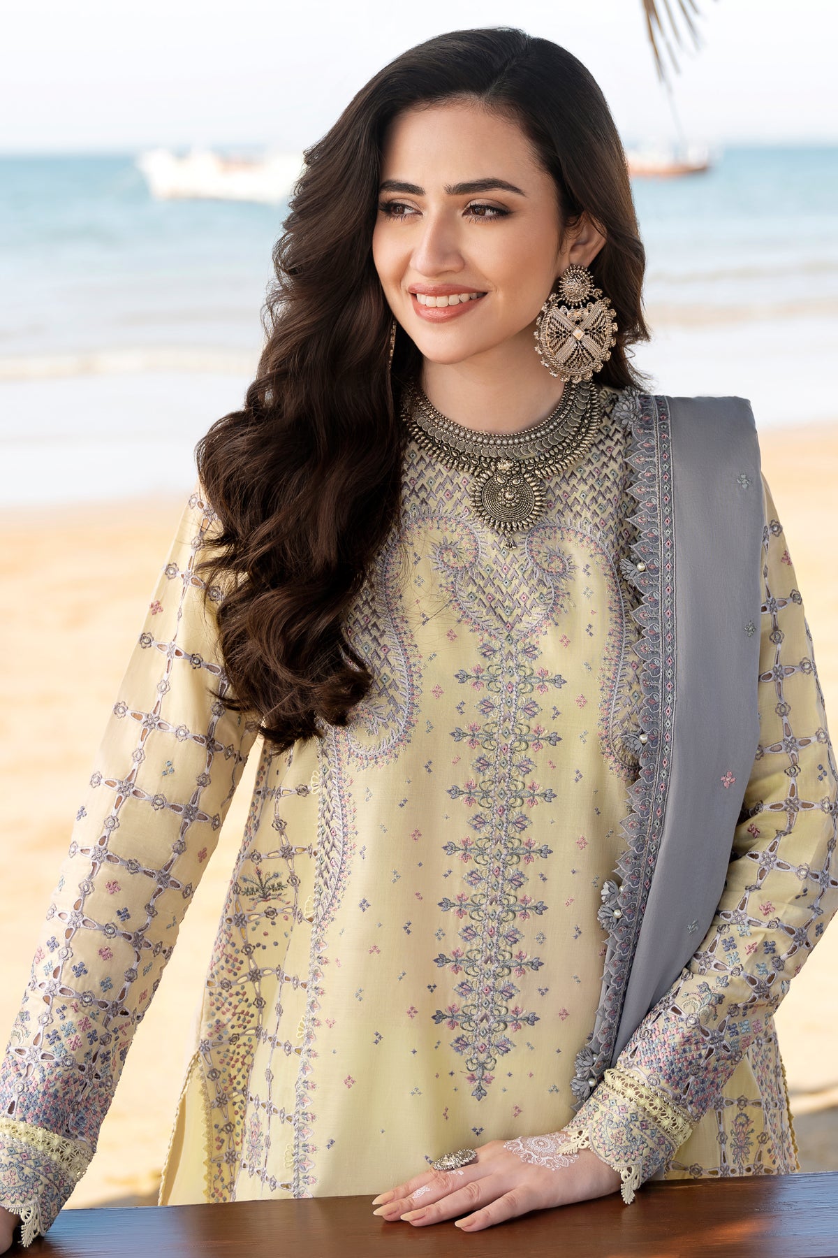 EMBROIDERED LUXURY LAWN SL23-D2