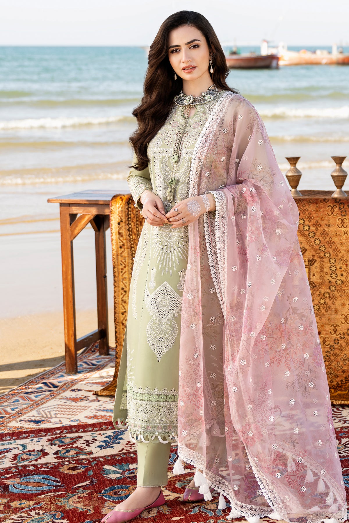 EMBROIDERED LUXURY LAWN SL23-D1