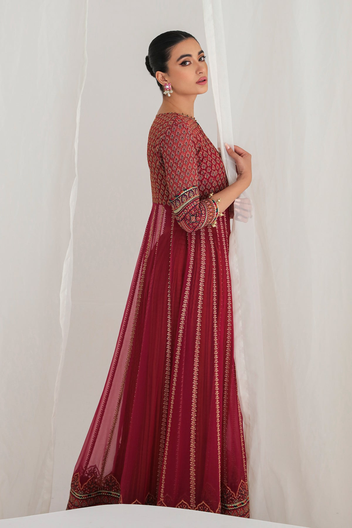 EMBROIDERED CHIFFON UC-3003