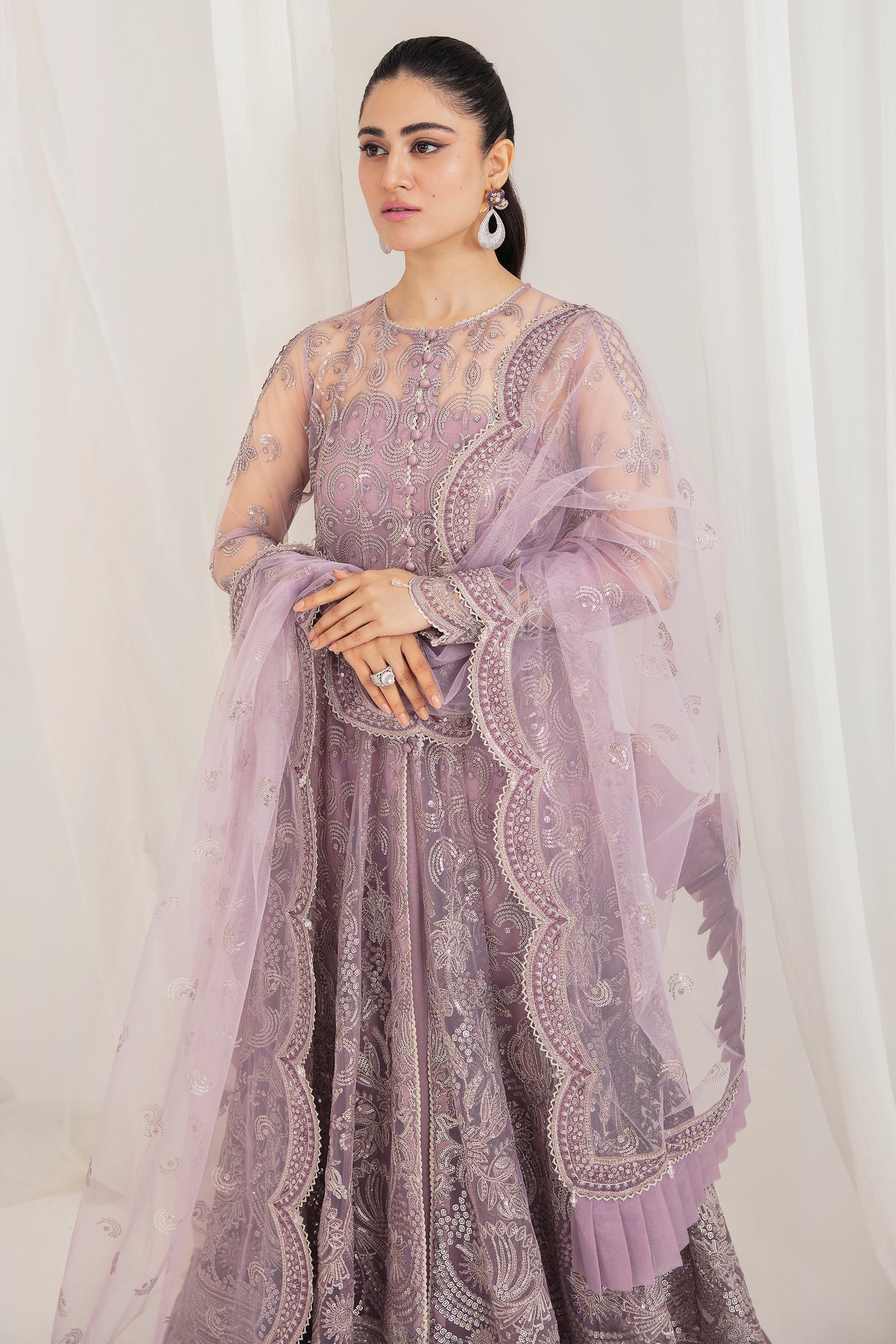 EMBROIDERED NET UN-4005